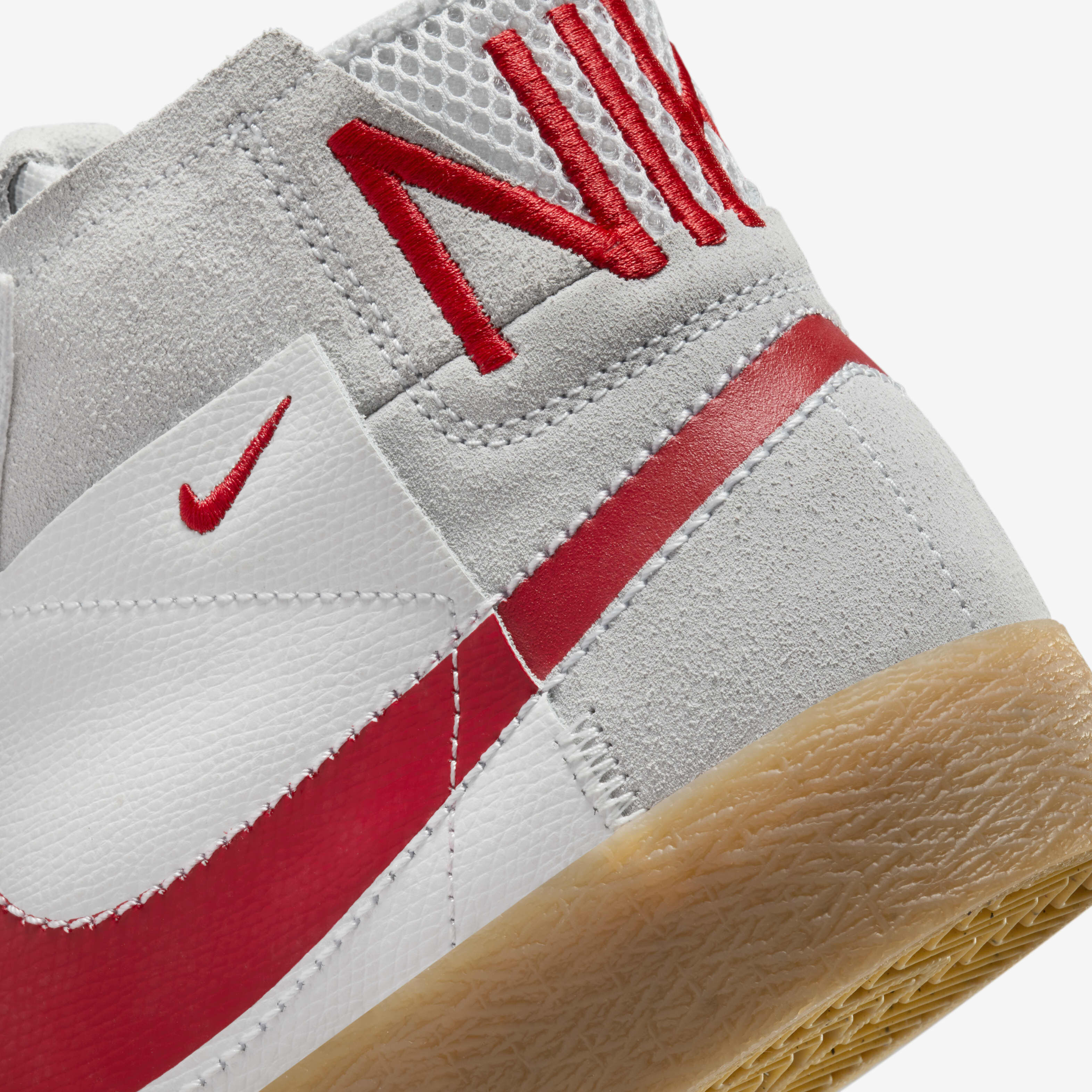 Amazon.com | Nike SB Zoom Blazer Mid Premium Skate Shoes