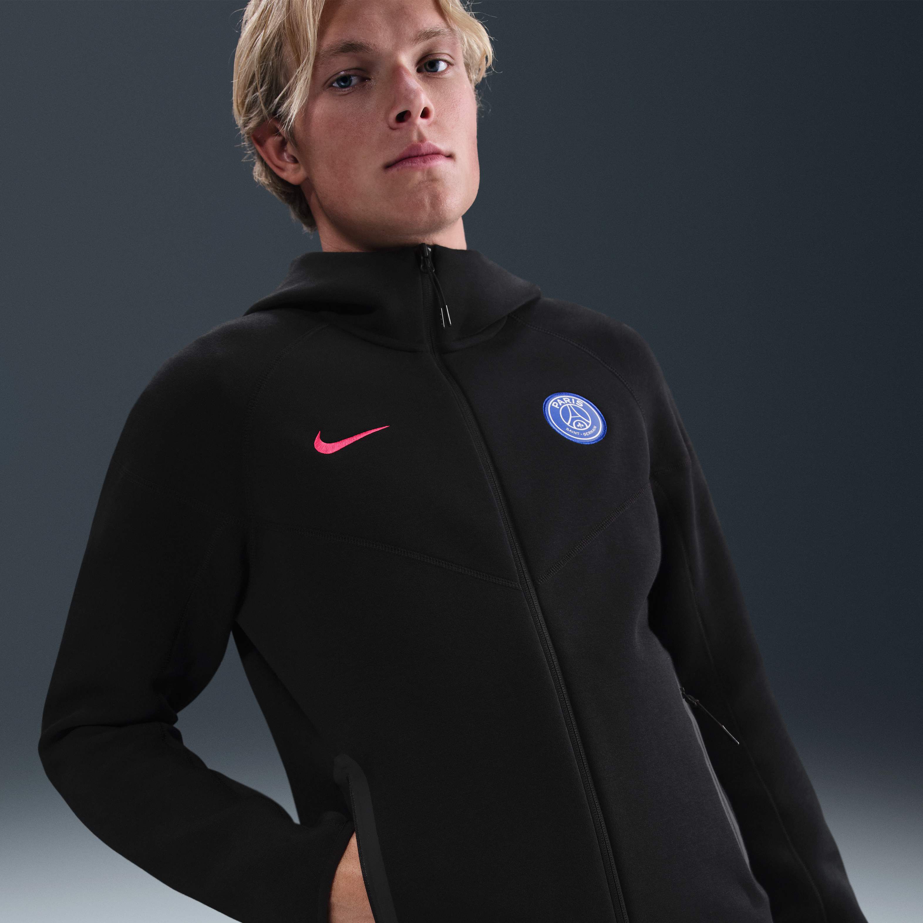 Paris Saint-Germain Tech Windrunner image number 0