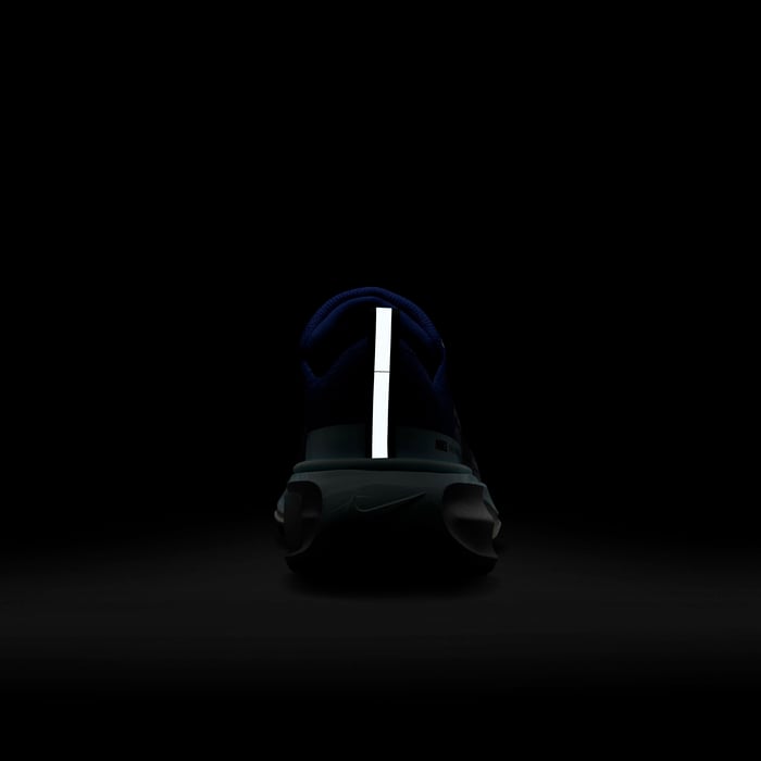 نايكي انفنسيبل 3 image number 8 نايكي انفنسيبل 3 image number 8