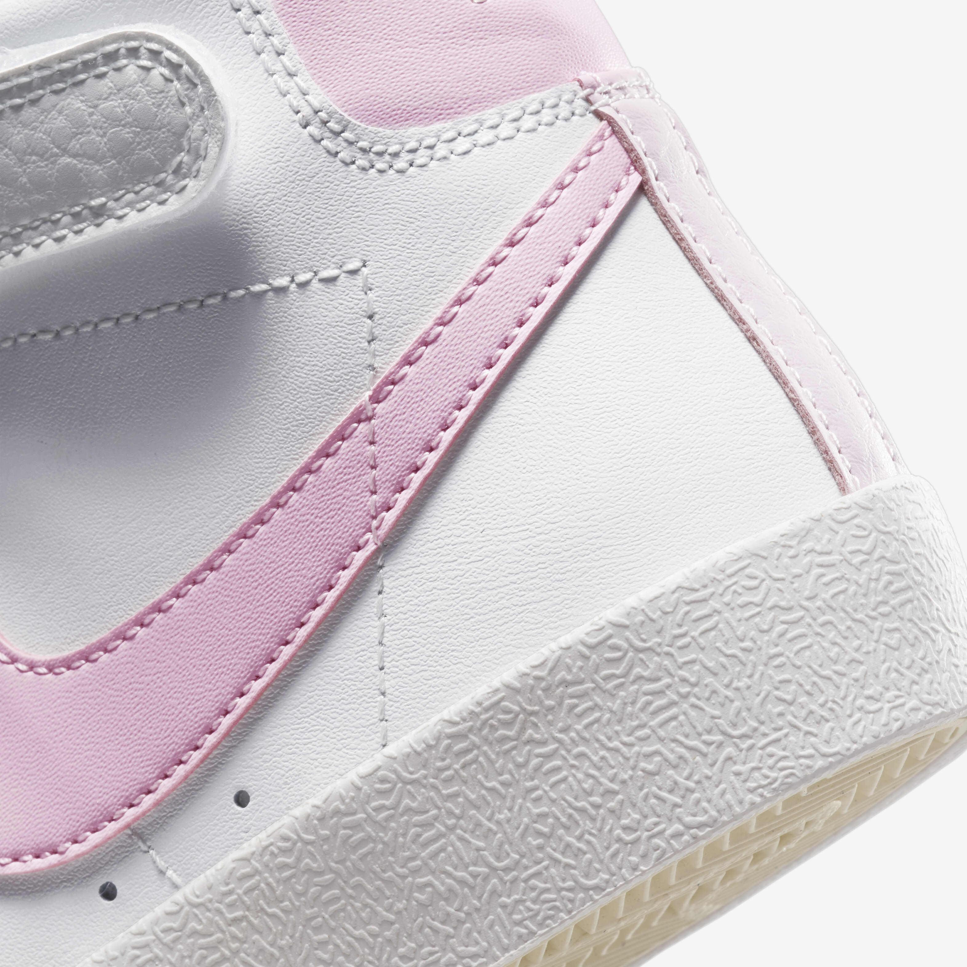 Nike Blazer Mid '77 image number 7