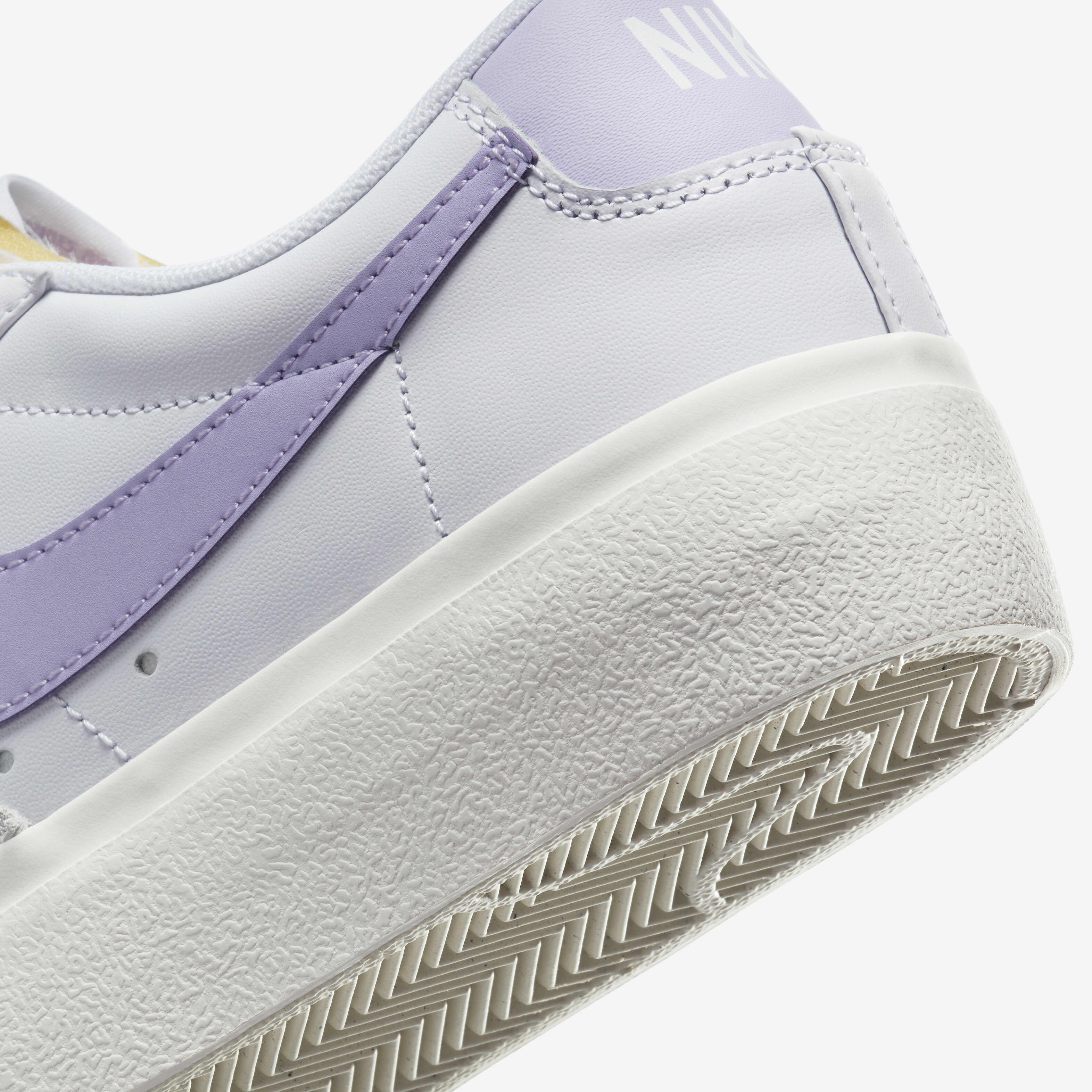 Buy Nike Blazer Low Platform Women's Shoes - White/Sail/Lilac Bloom | Nike  Saudi Official