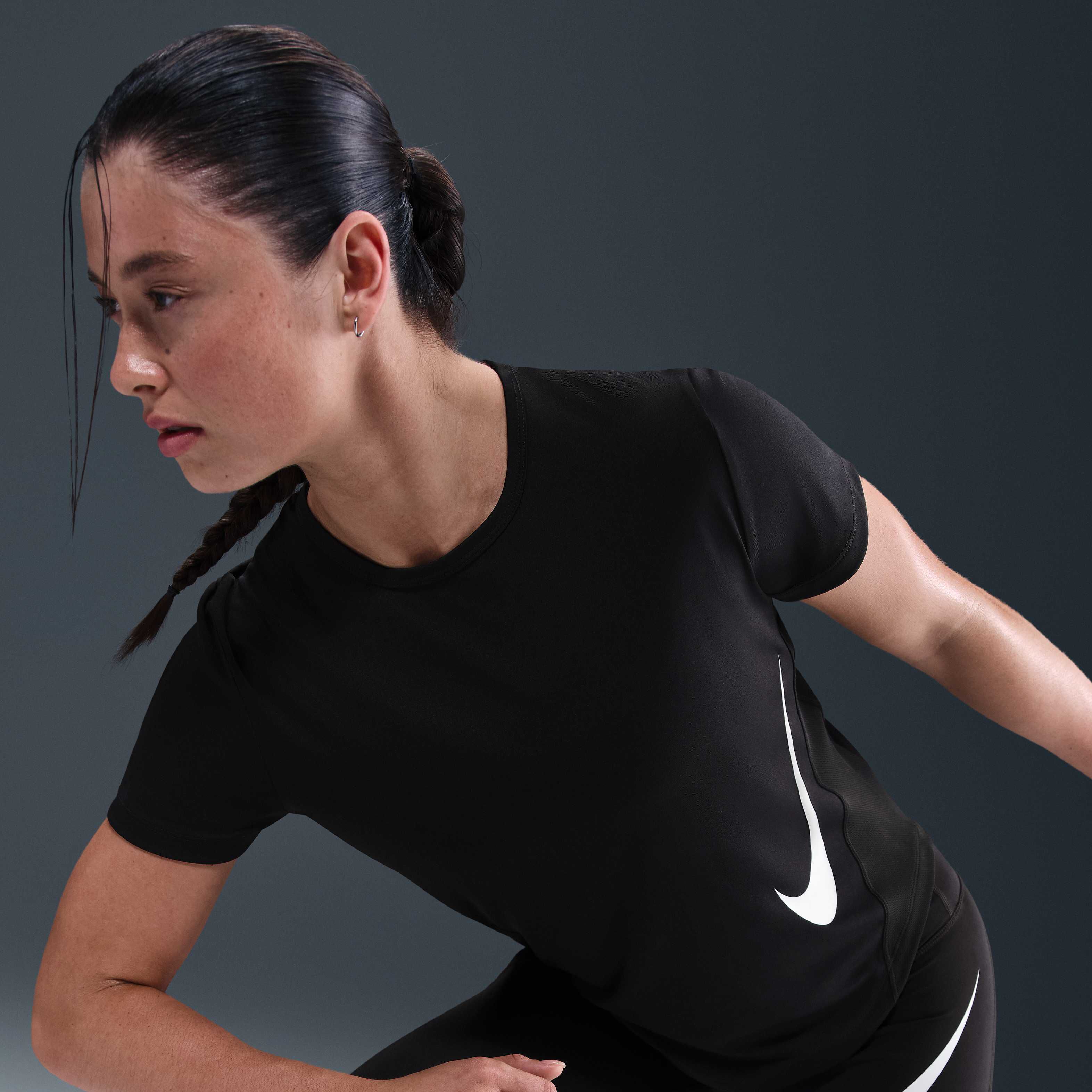 Nike Tempo Swoosh Run image number 2