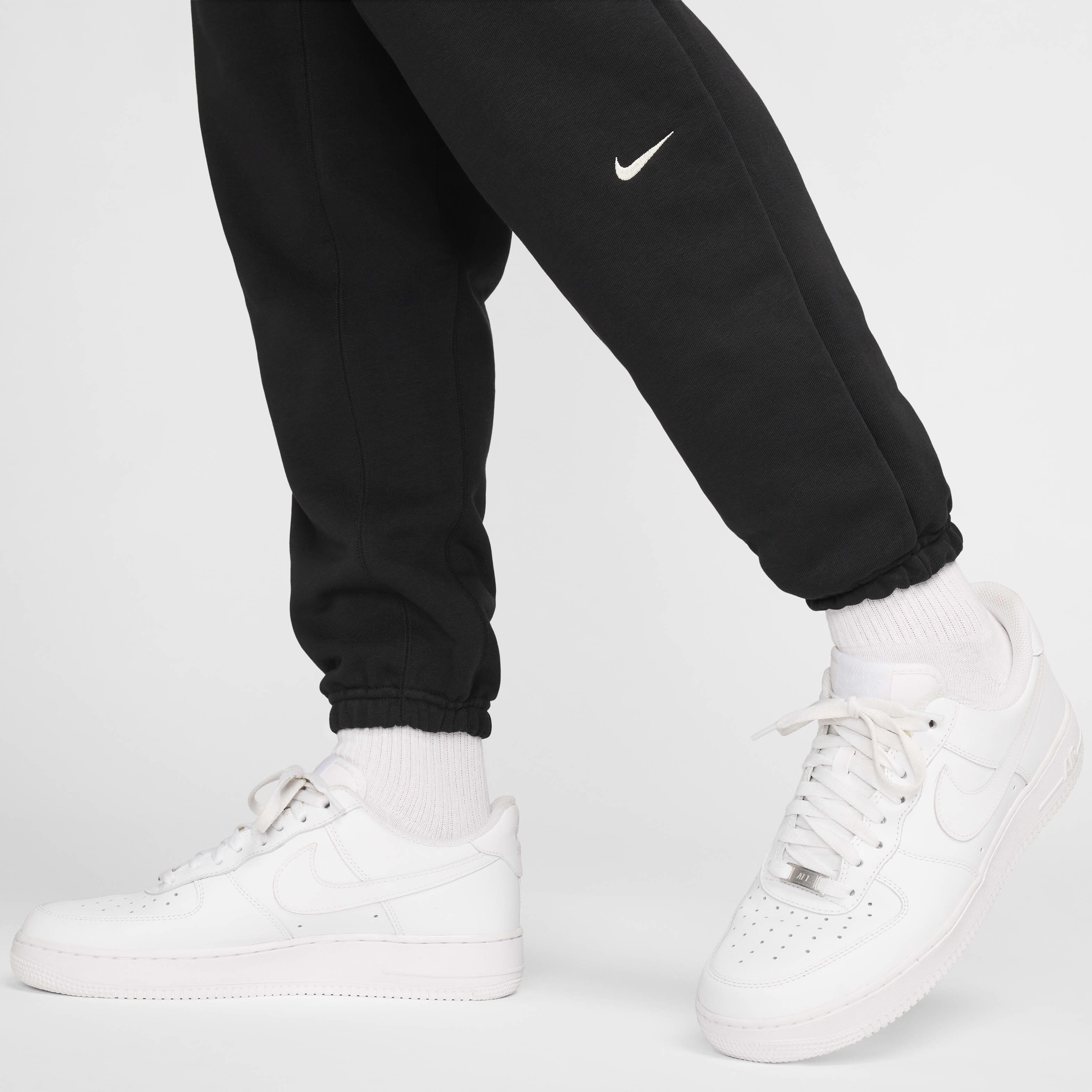 Nike Standard Issue image number 5