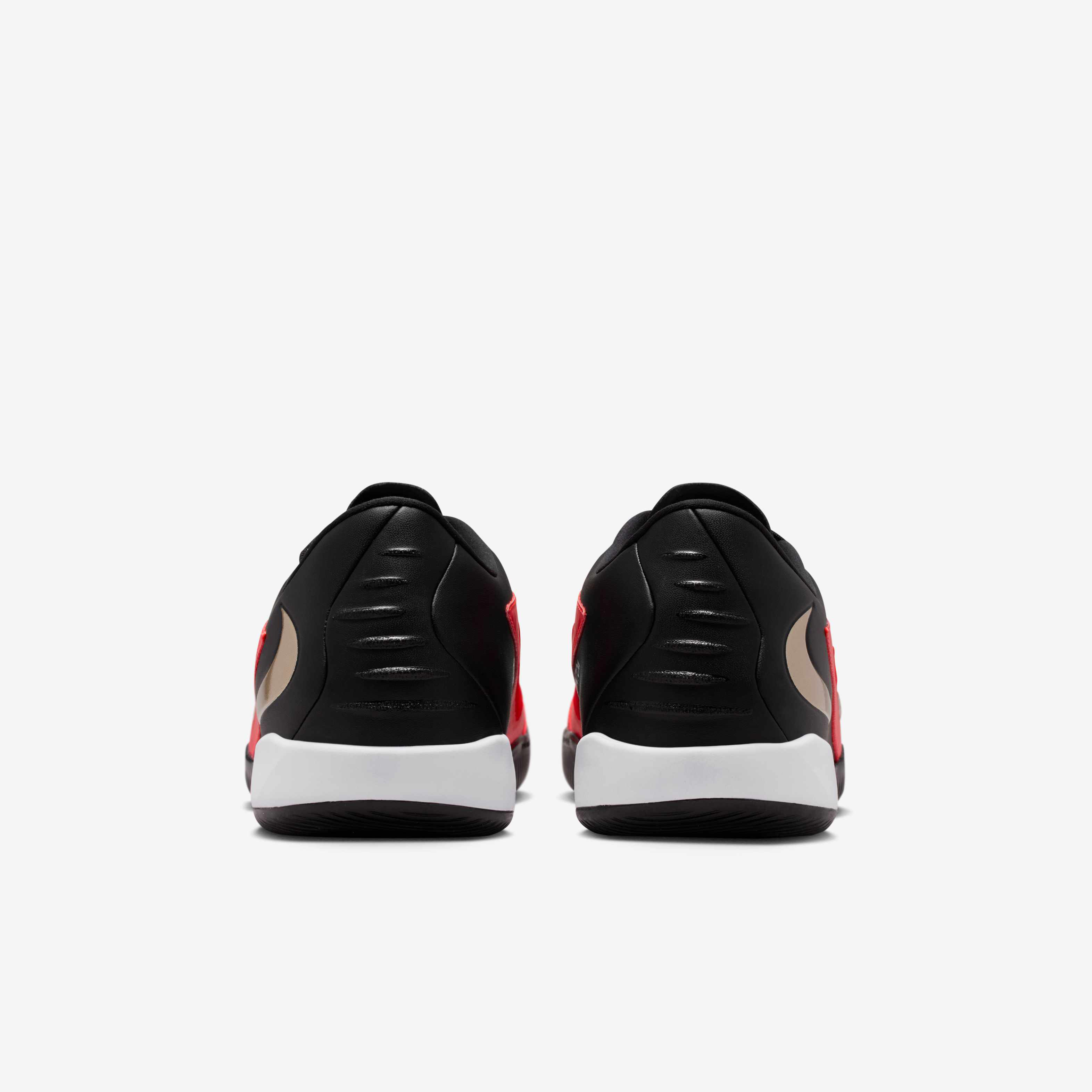 Nike Phantom 6 Low Academy image number 5
