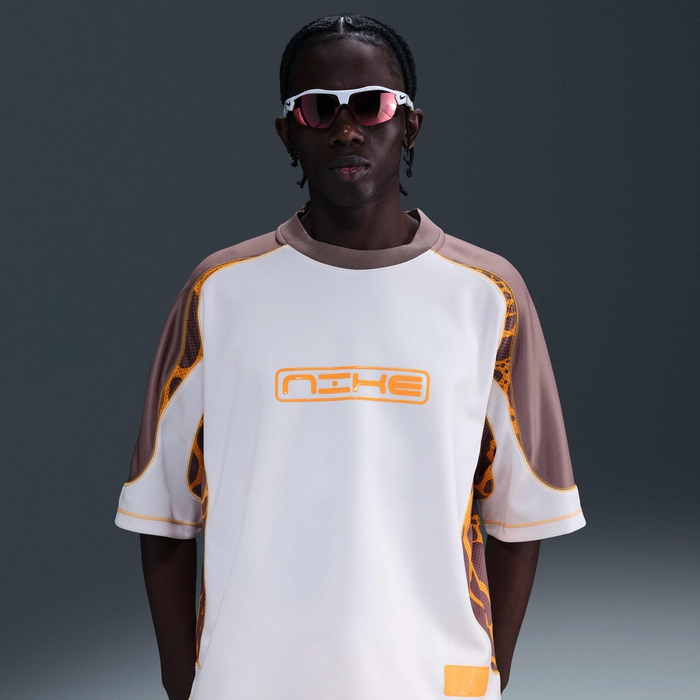 نايكي بروجكت F.R.O.G. image number 0 نايكي بروجكت F.R.O.G. image number 0