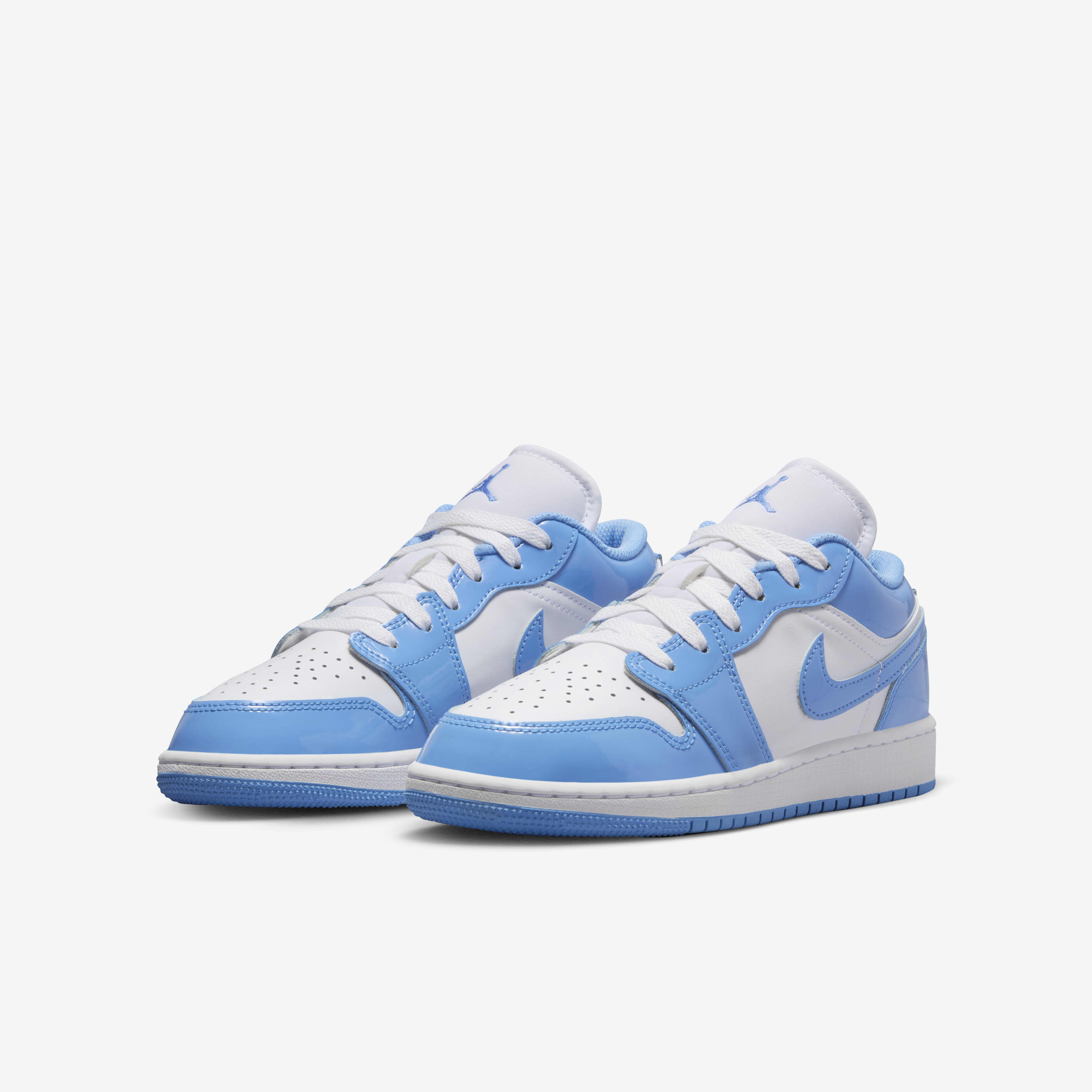 Buy Air Jordan 1 Low SE Older Kids' Shoes - White/Legend Blue | Nike Saudi  Official