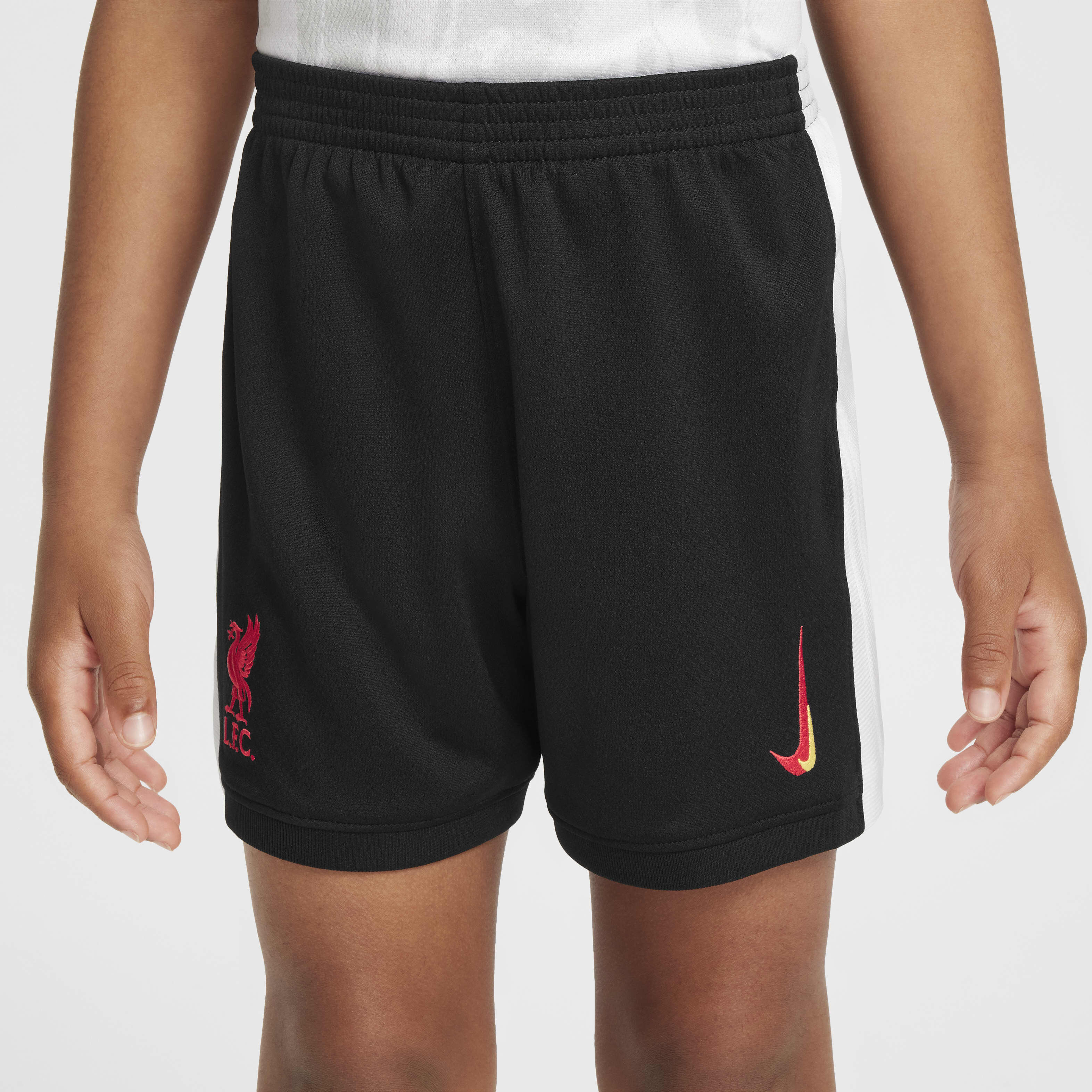 ليفربول 2024/25 ستيديوم البديل image number 9