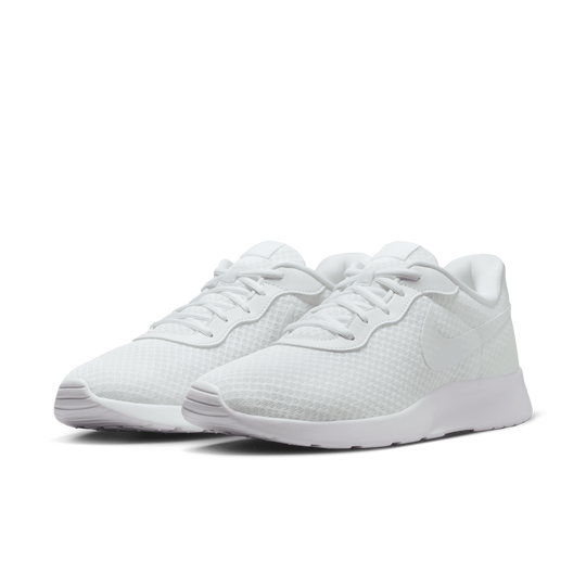 Shop Tanjun EasyOn Men s shoes Nike KSA