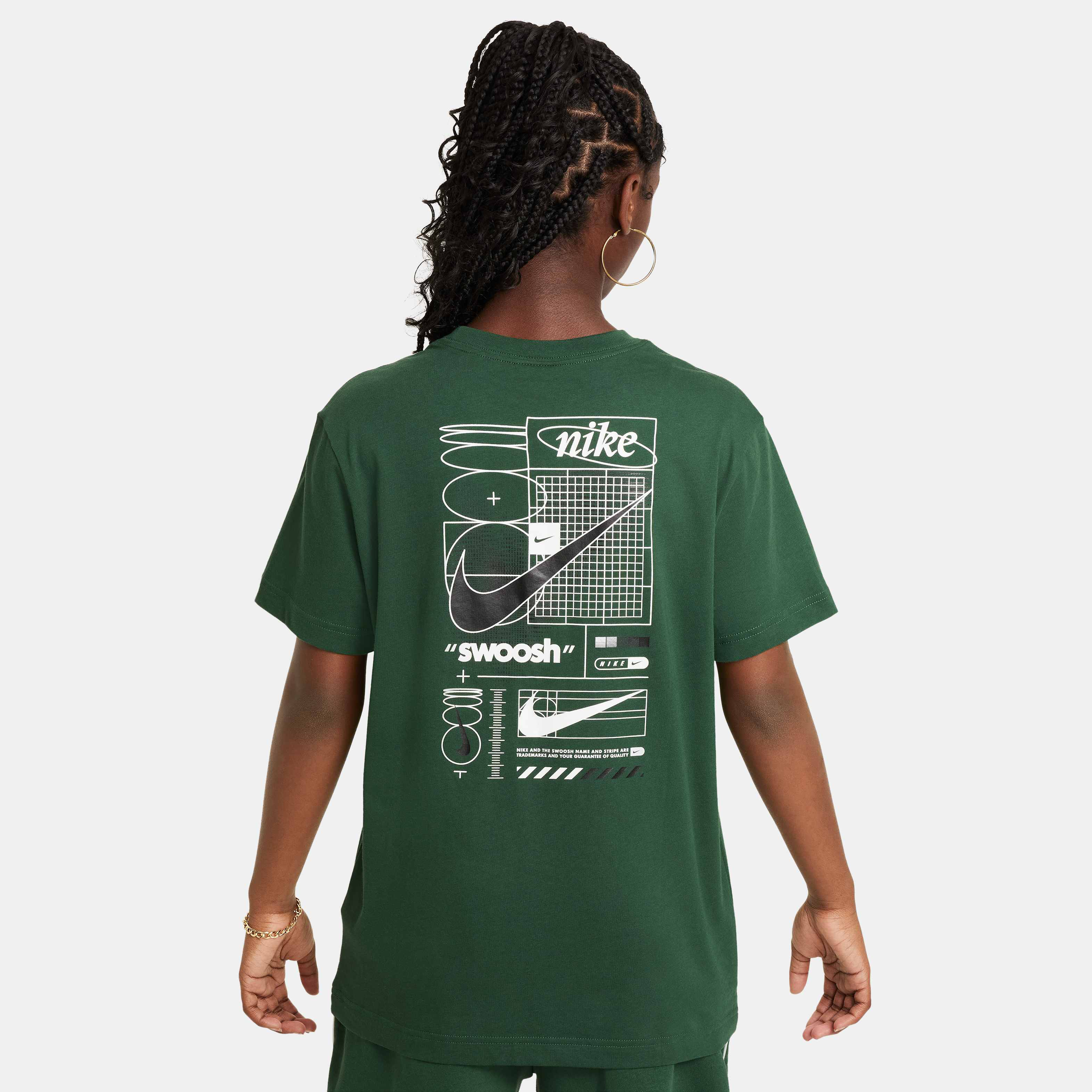 نايكي سبورتسوير image number 1