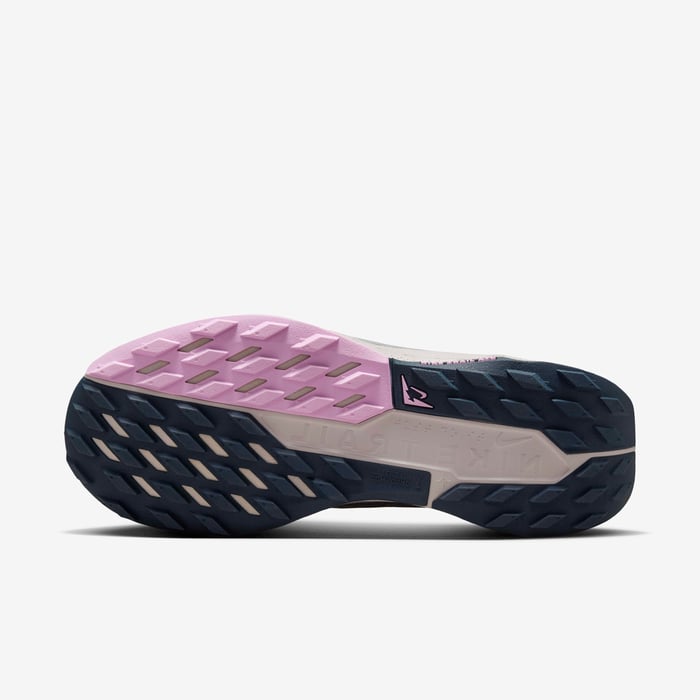 نايكي بيجاسوس تريل 5 جور-تكس image number 1 نايكي بيجاسوس تريل 5 جور-تكس image number 1