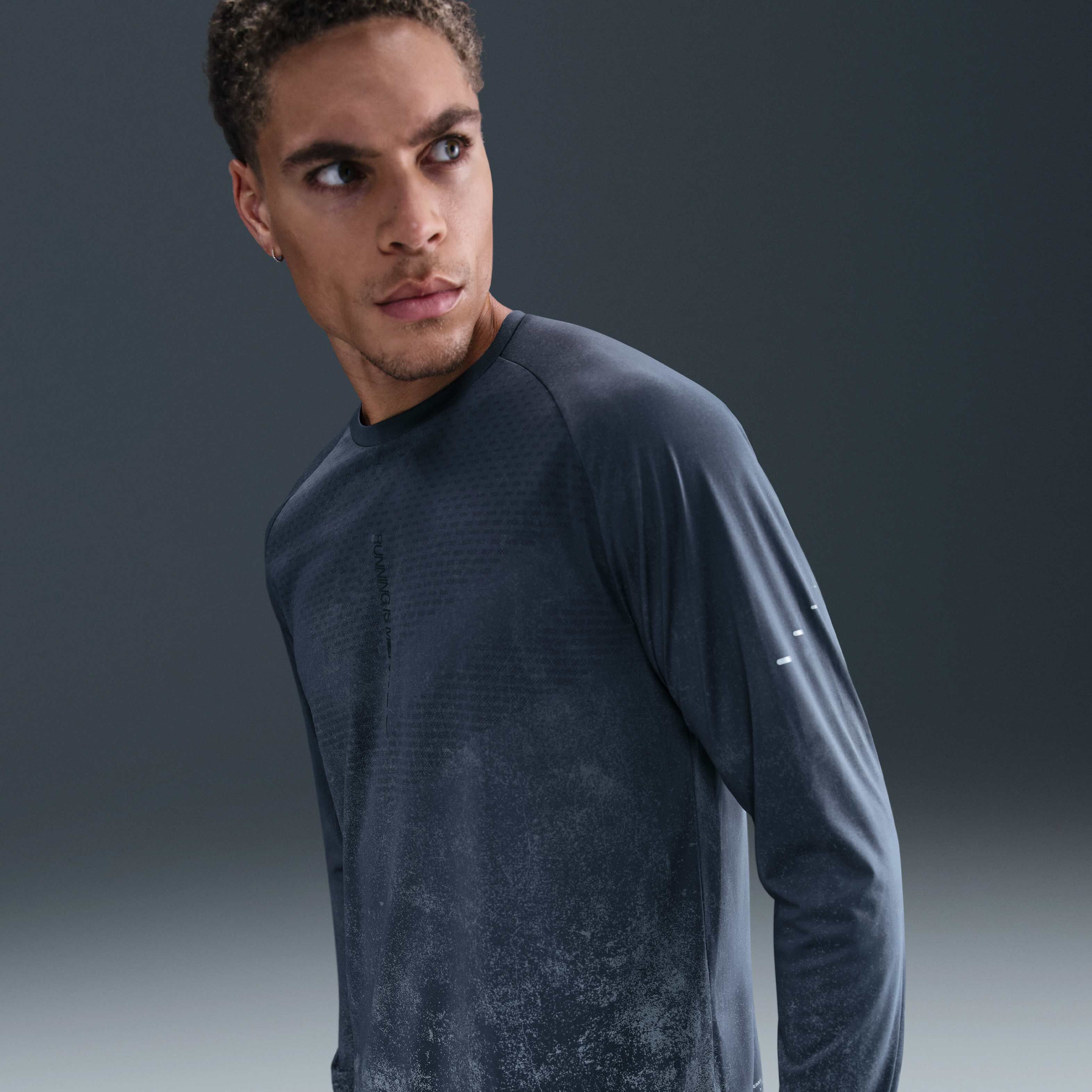 Nike Stride image number 0