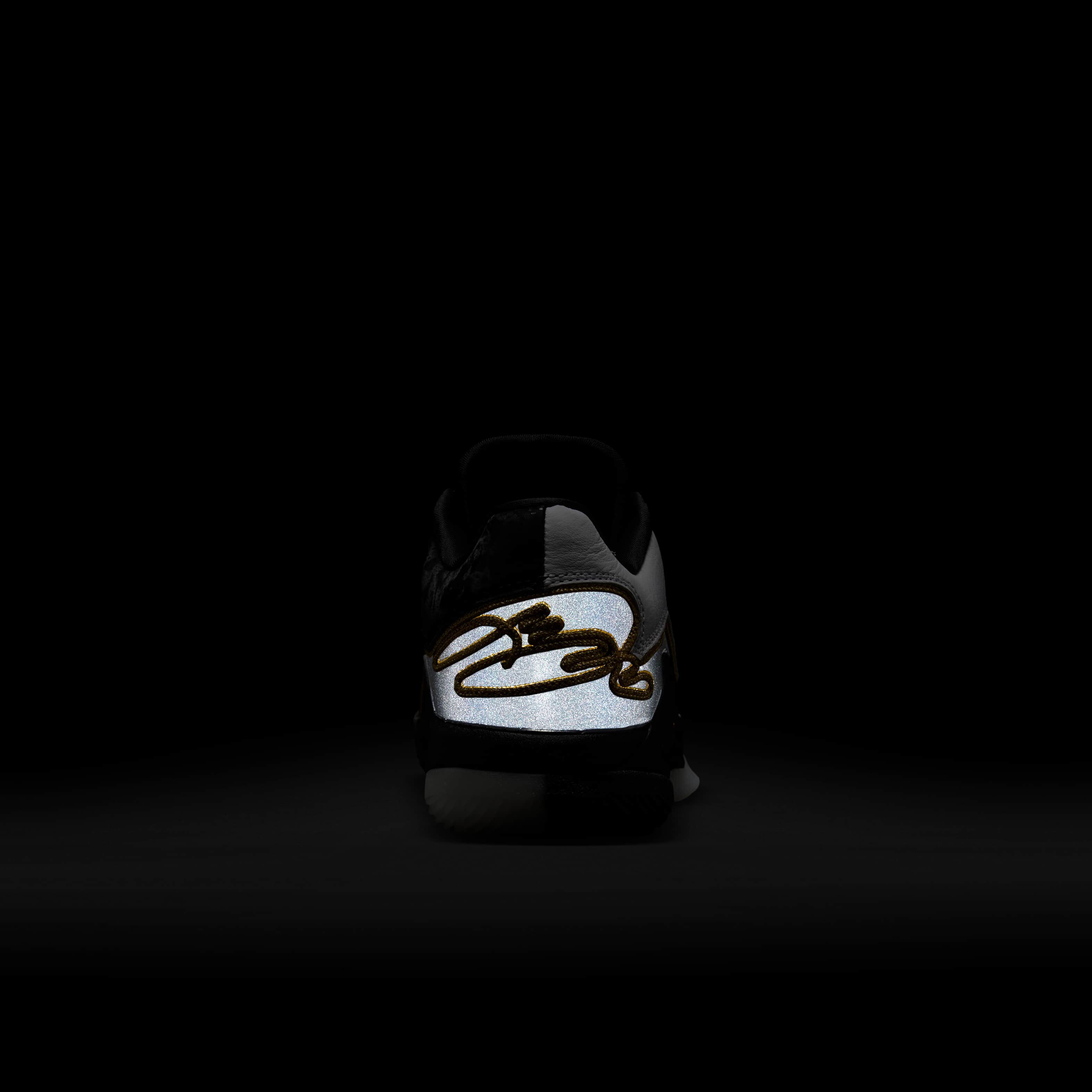 ليبرون سبليت 22 image number 9