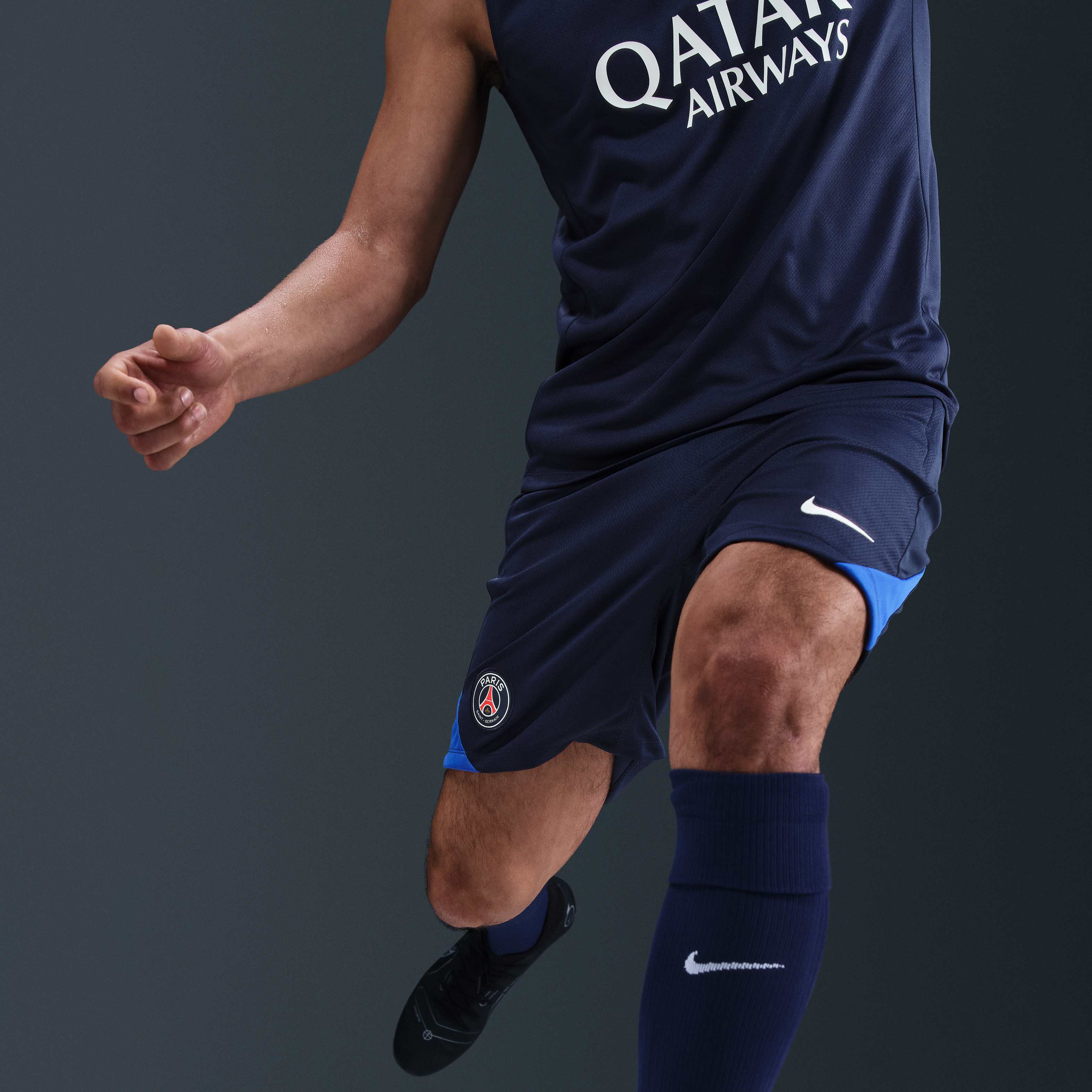 باريس سان-جيرمان سترايك image number 4