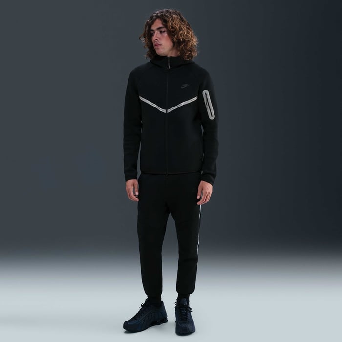 Nike Tech image number 3 Nike Tech image number 3