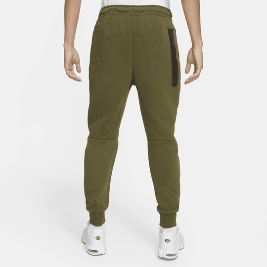 Shop Sportswear Tech Fleece Men s Joggers Nike KSA