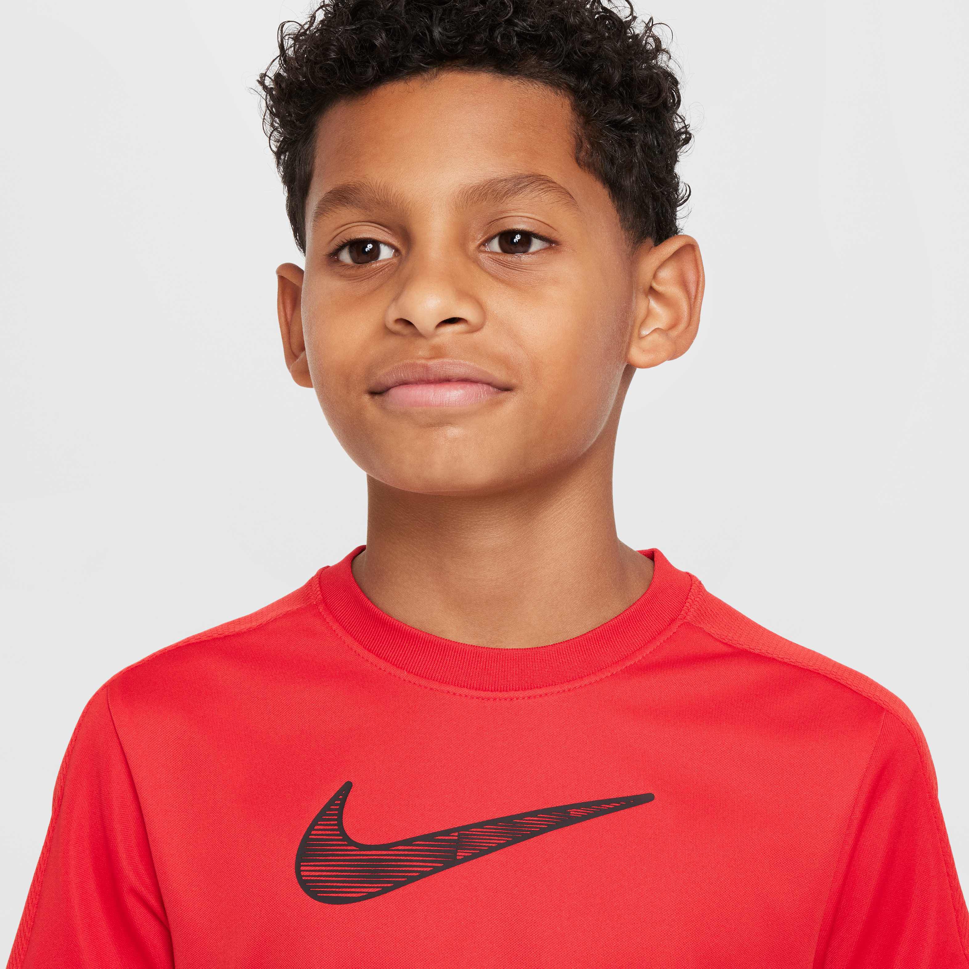 Nike Trophy23 image number 2