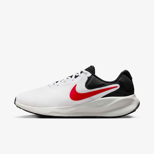 Nike Revolution 7