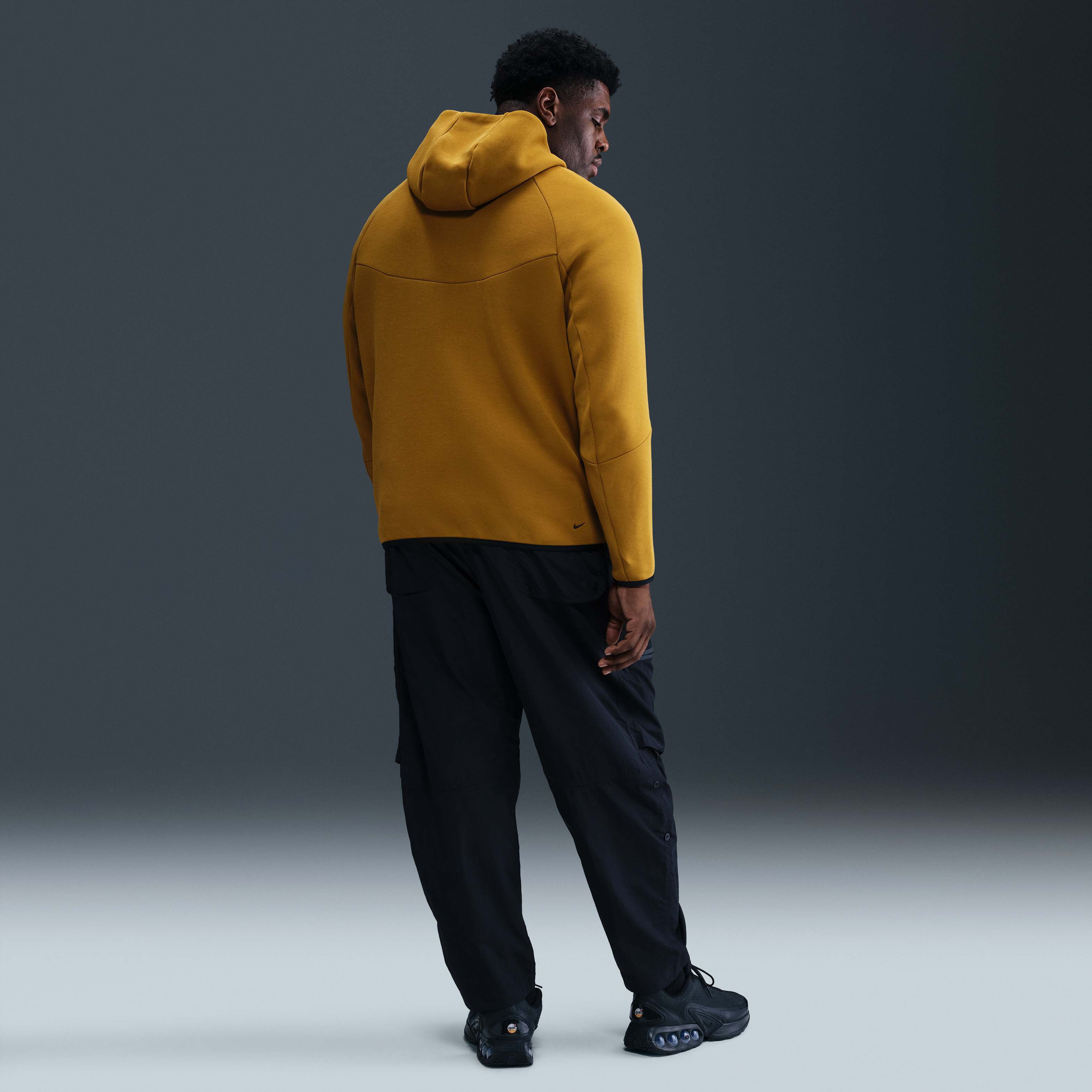 Nike Tech image number 9