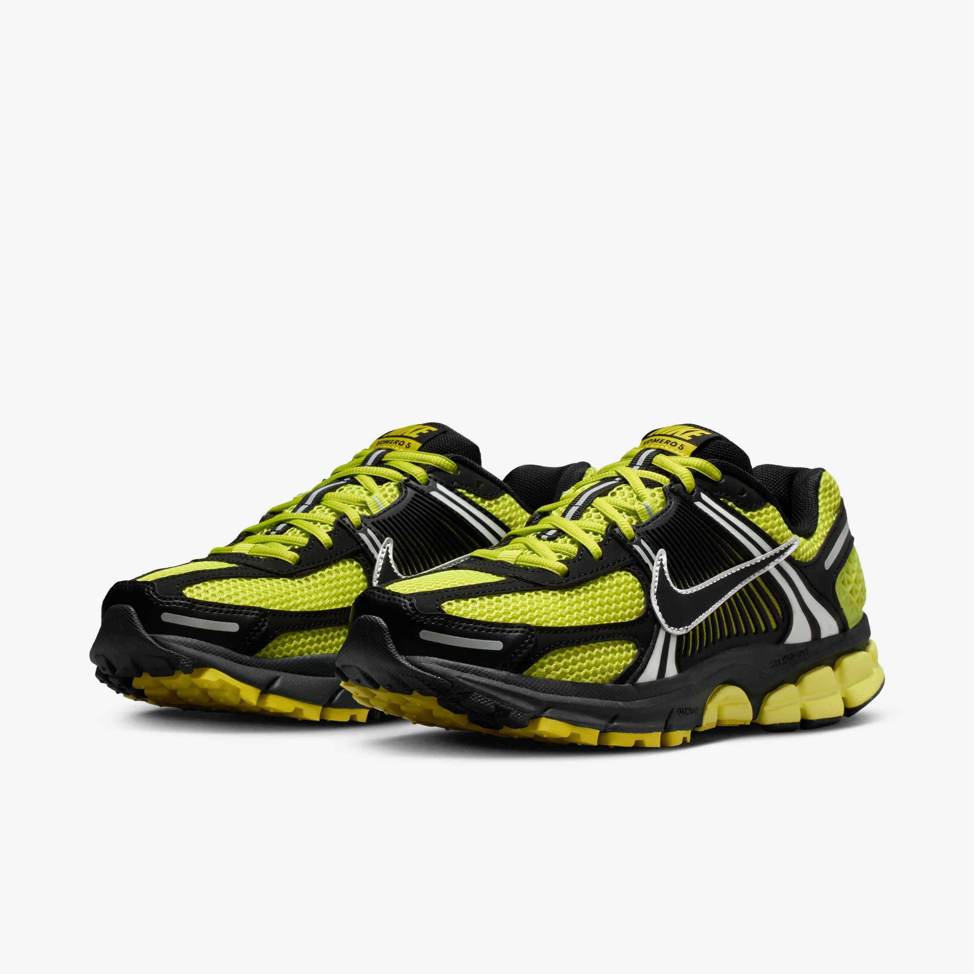 Nike Zoom Vomero 5 image number 4