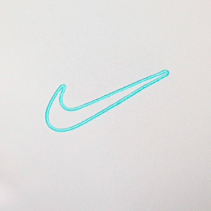 Nike Academy image number 3 Nike Academy image number 3