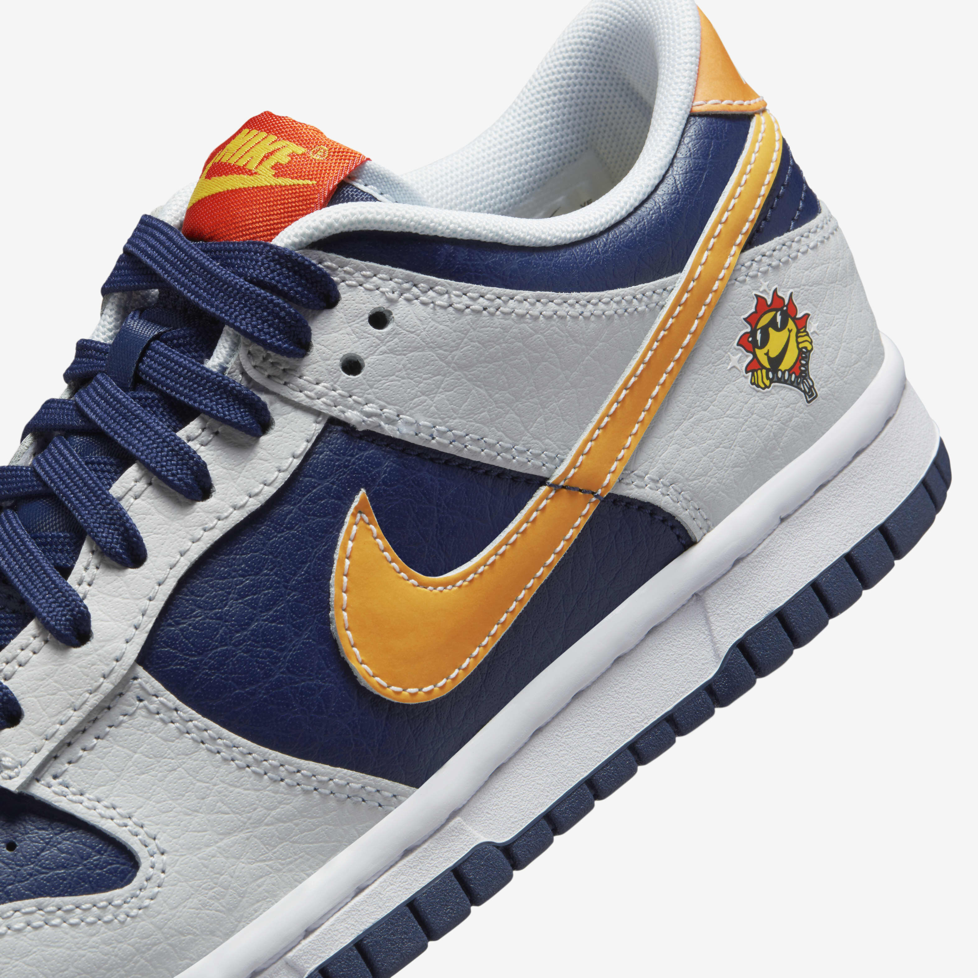 Nike Dunk Low image number 9