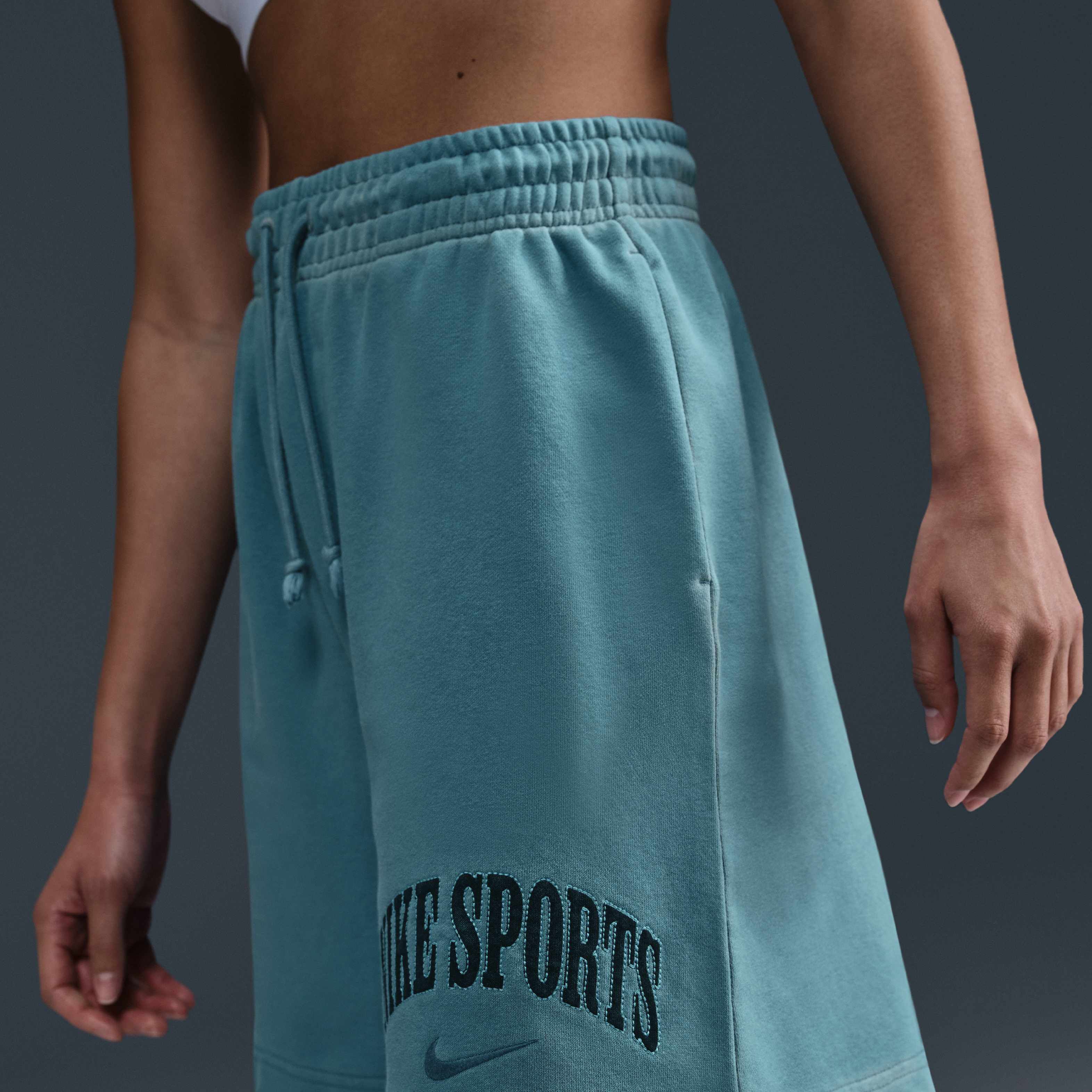 Nike Sportswear Phoenix Fleece image number 2