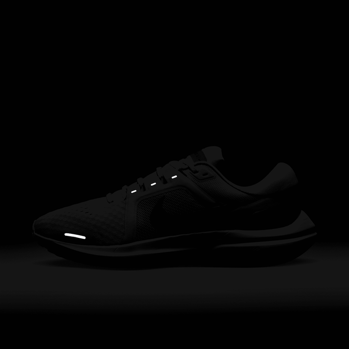 Shop Vomero 16 Men s Road Running Shoes Nike KSA