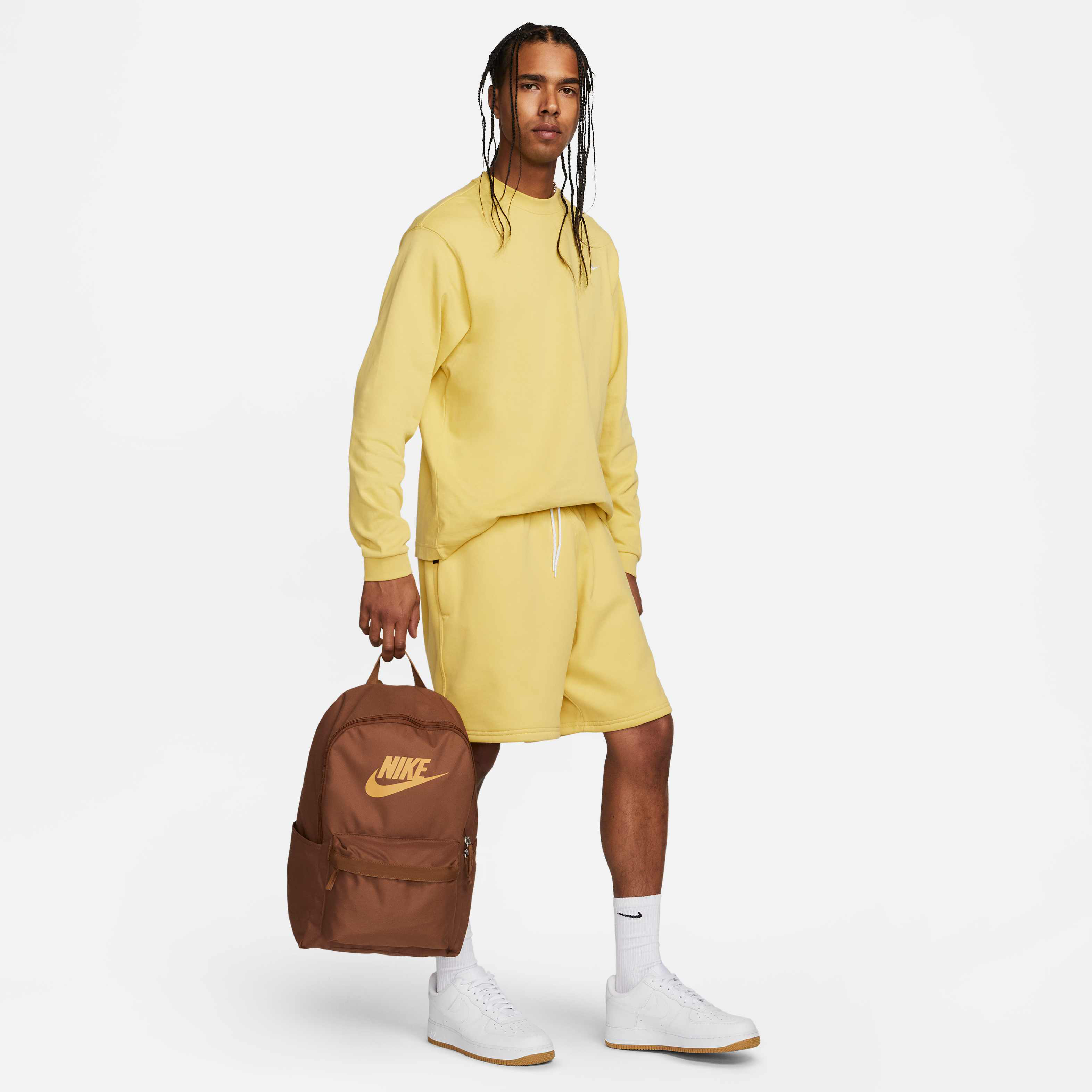 Nike Heritage image number 8