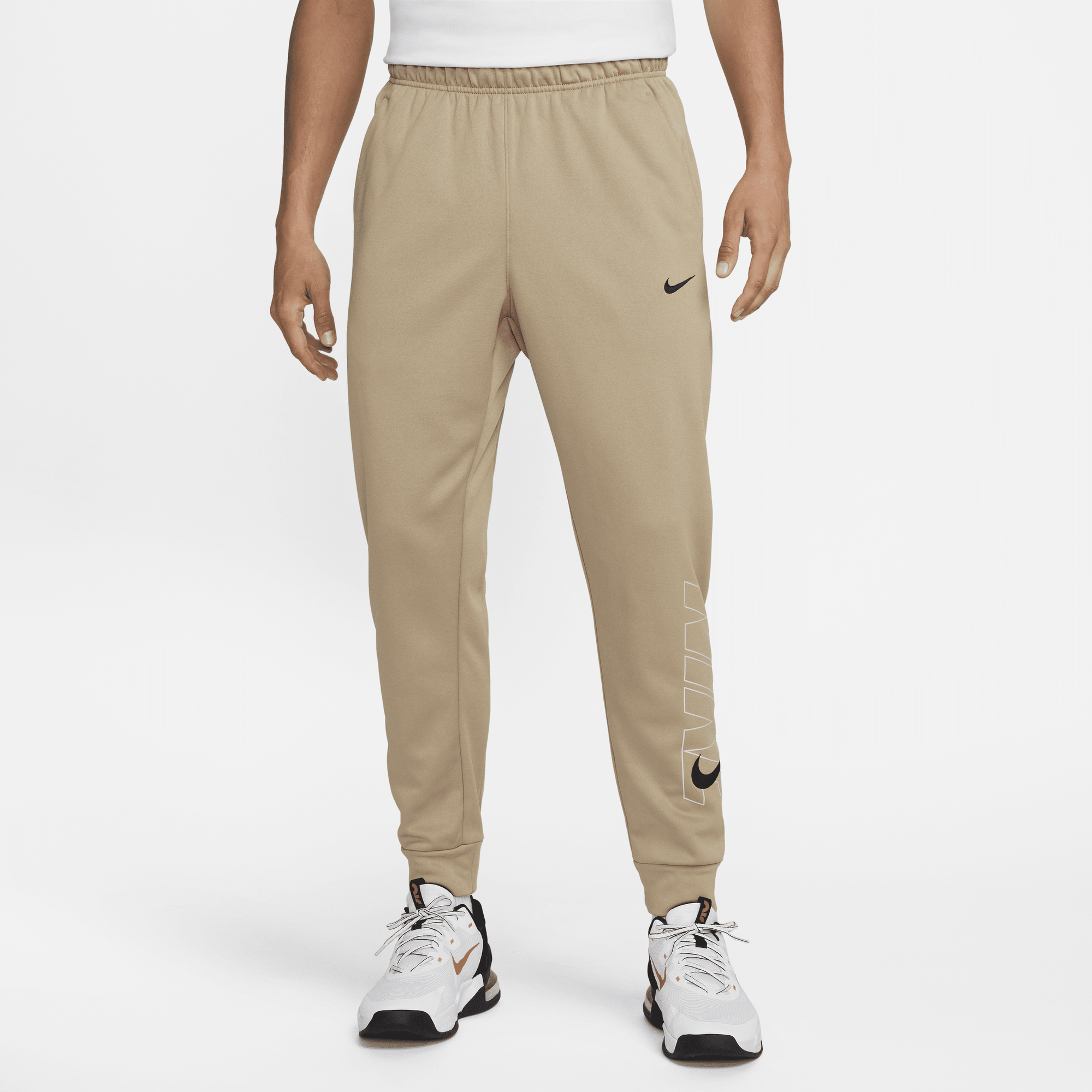 Shop Therma FIT Men s Tapered Fitness Trousers Nike KSA