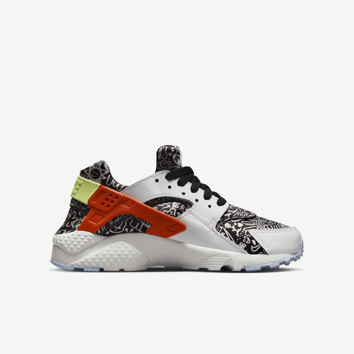 Nike Huarache Run SE image number 2 Nike Huarache Run SE image number 2