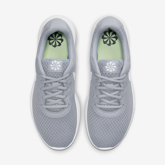 Nike Tanjun image number 4 Nike Tanjun image number 4