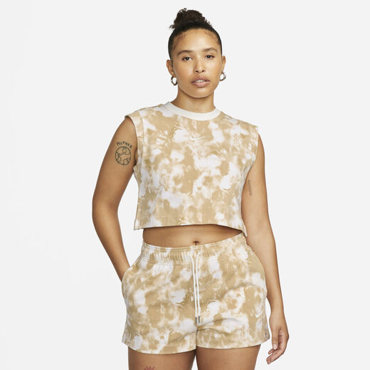 نايكي سبورتسوير