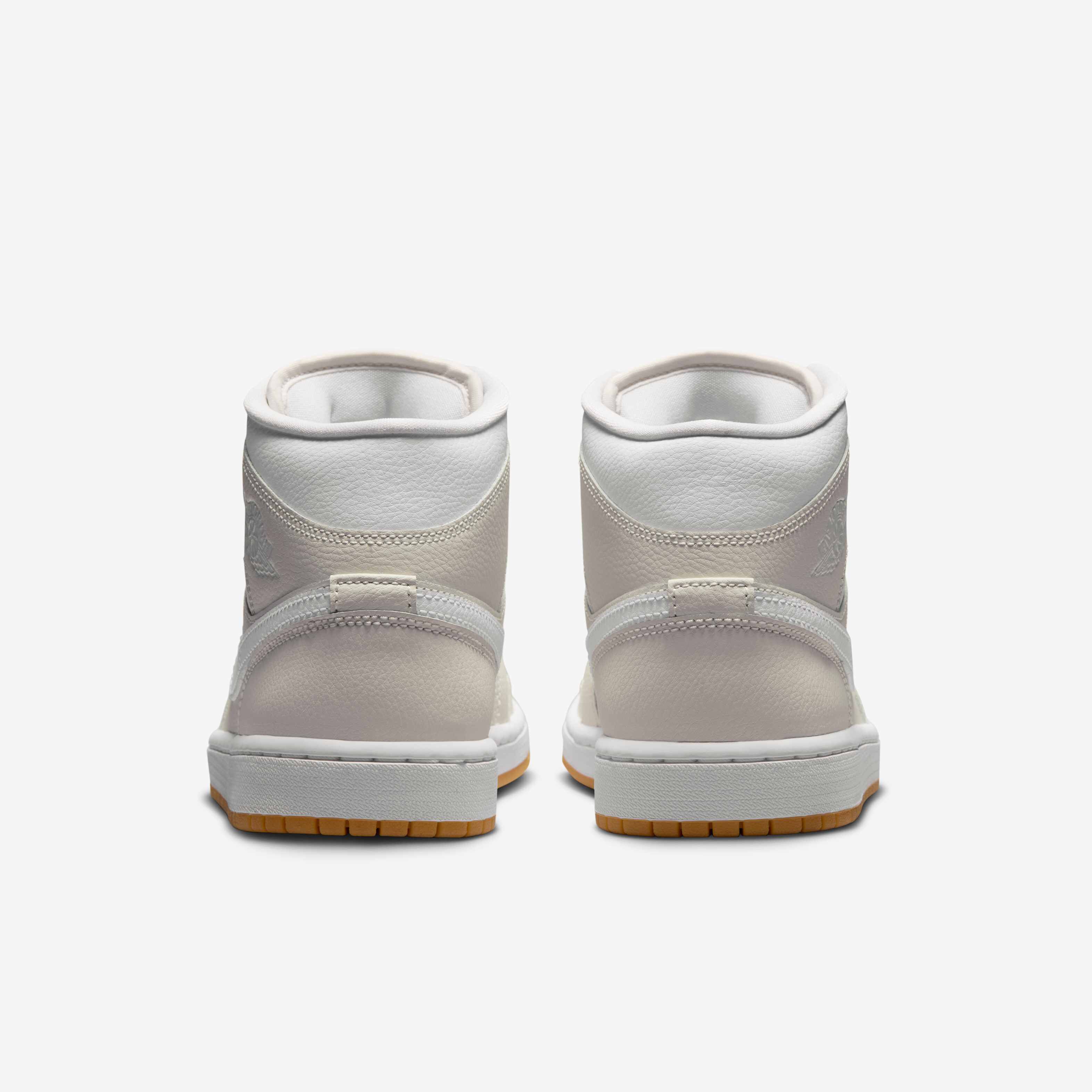 حذاء اير جوردن 1 ميد image number 5