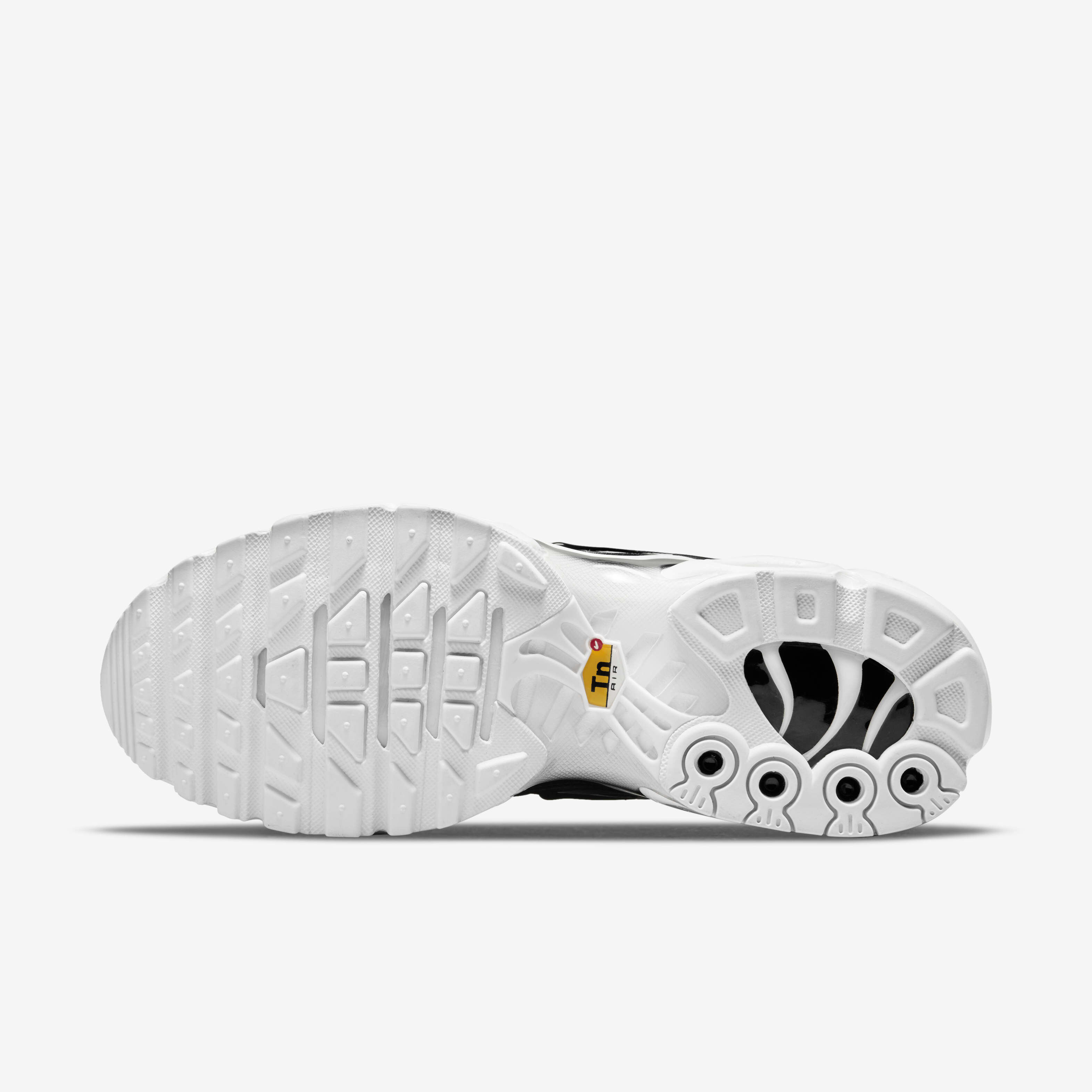Nike Air Max Plus image number 1