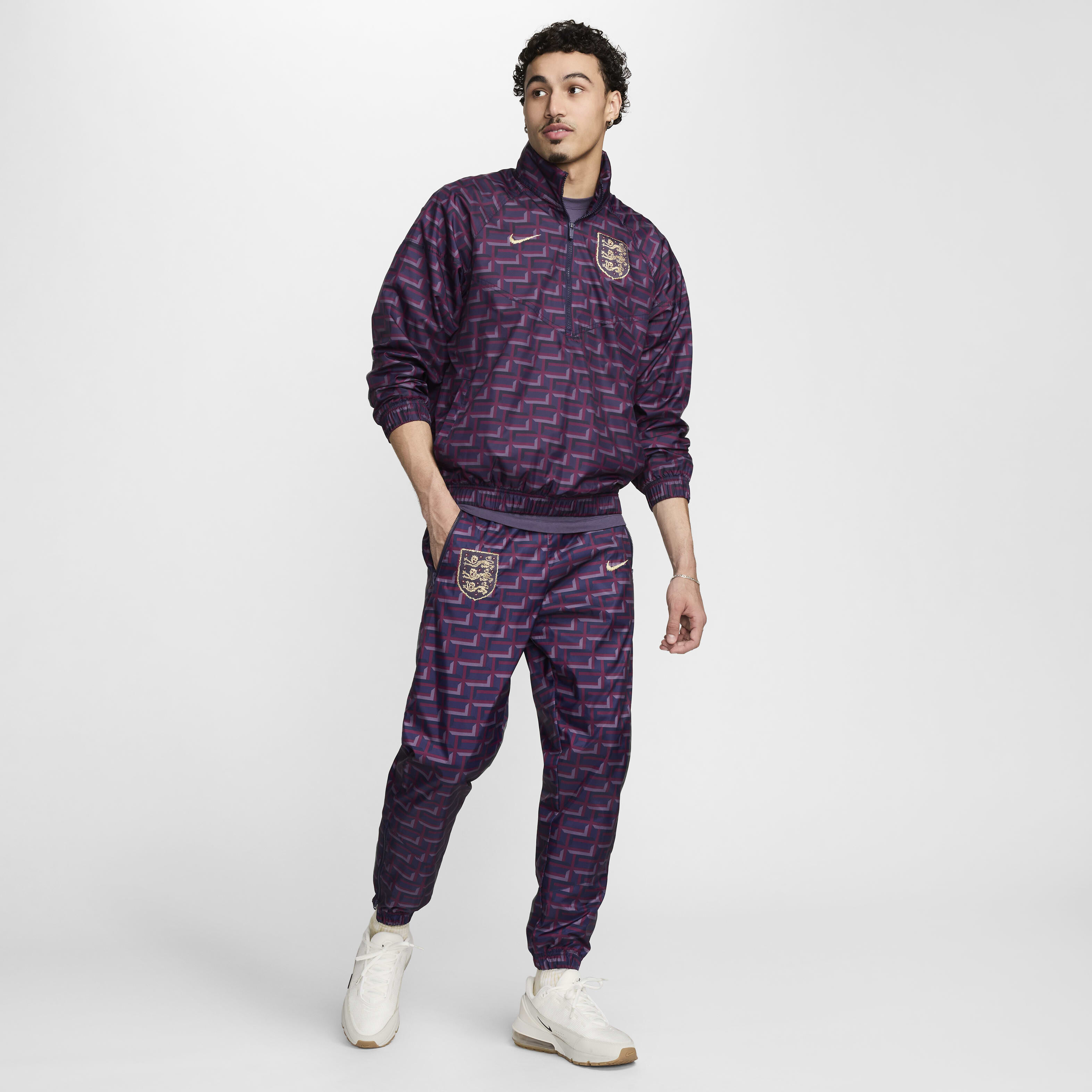 England Windrunner image number 7