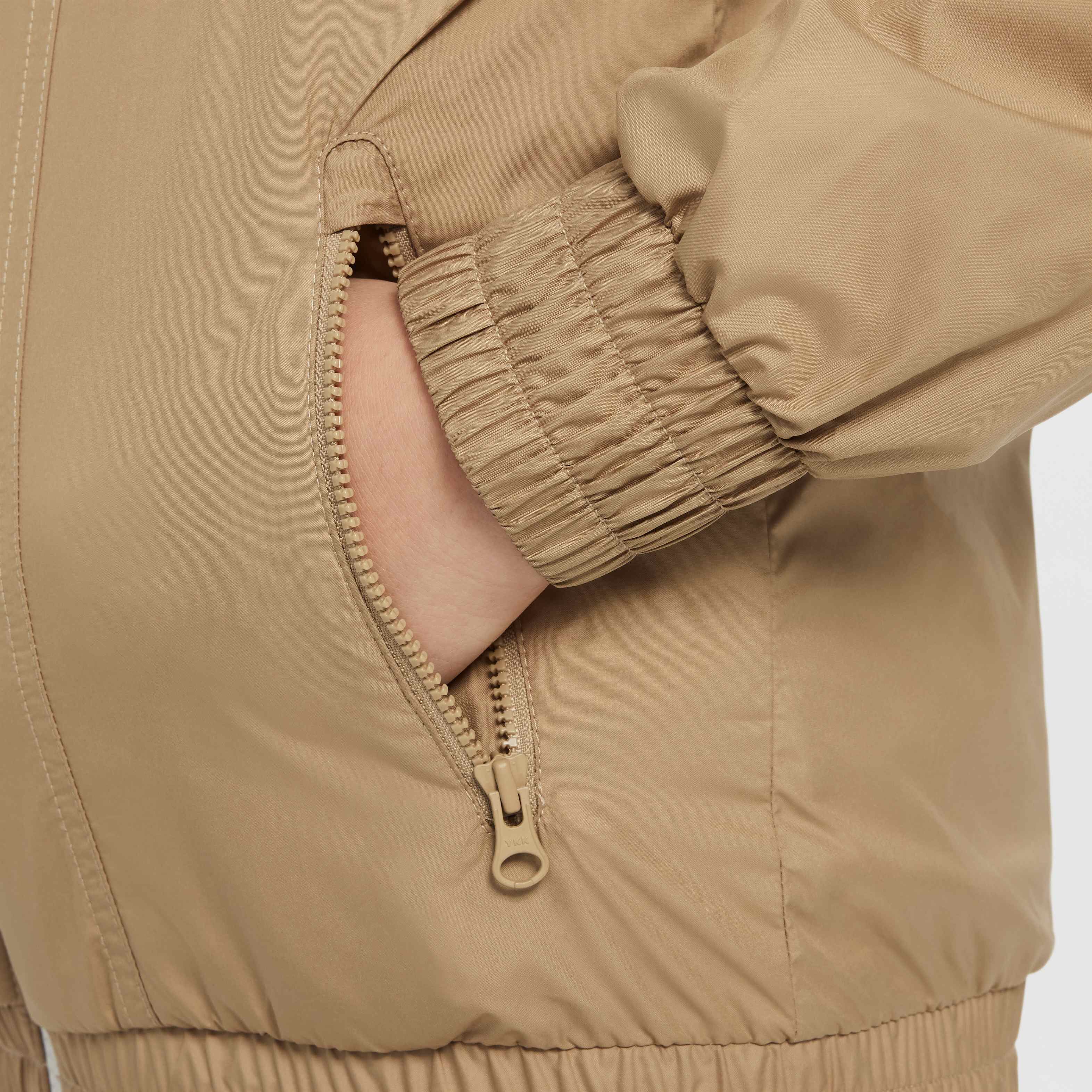 نايكي سبورتسوير كلوب image number 3