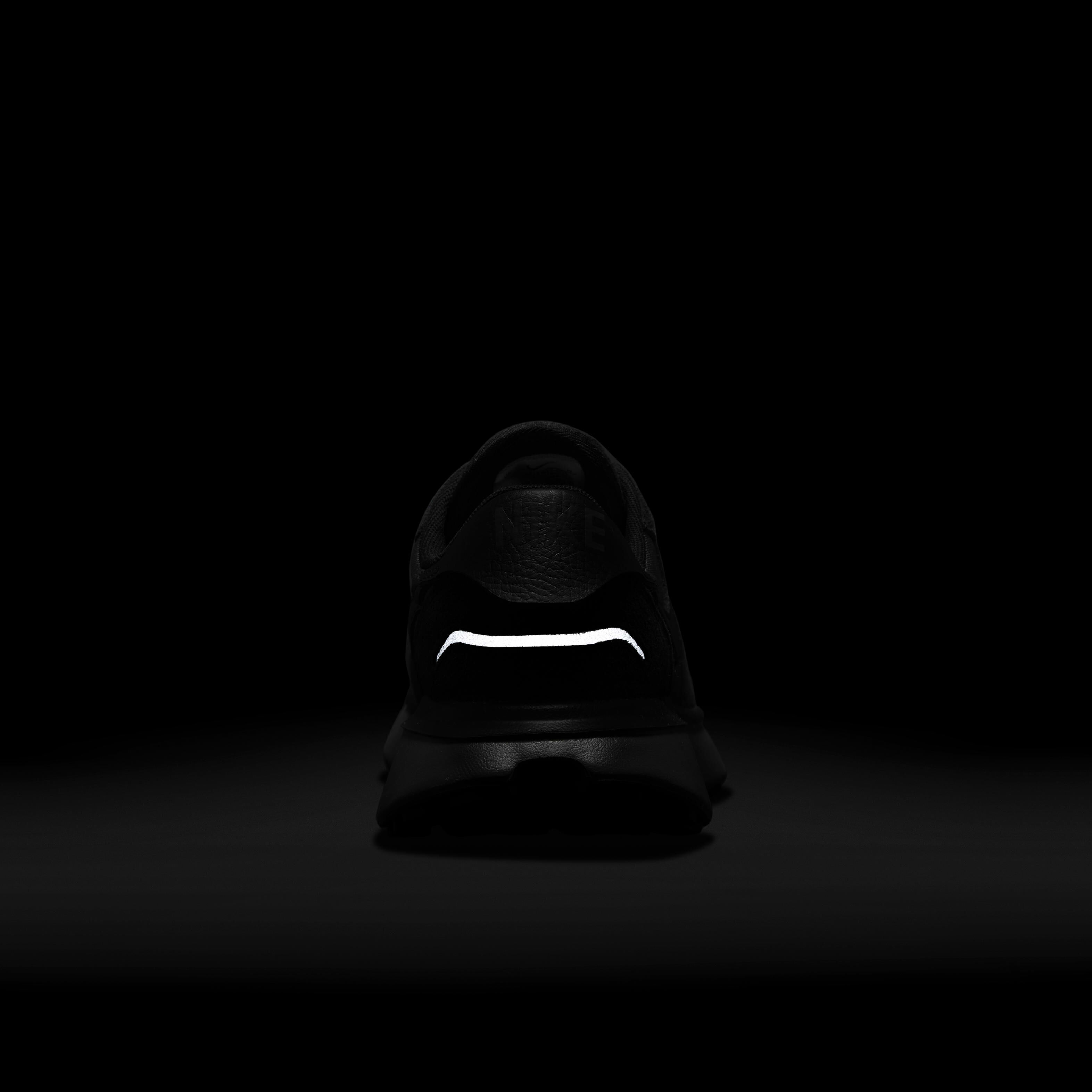 Nike Phoenix Waffle image number 9