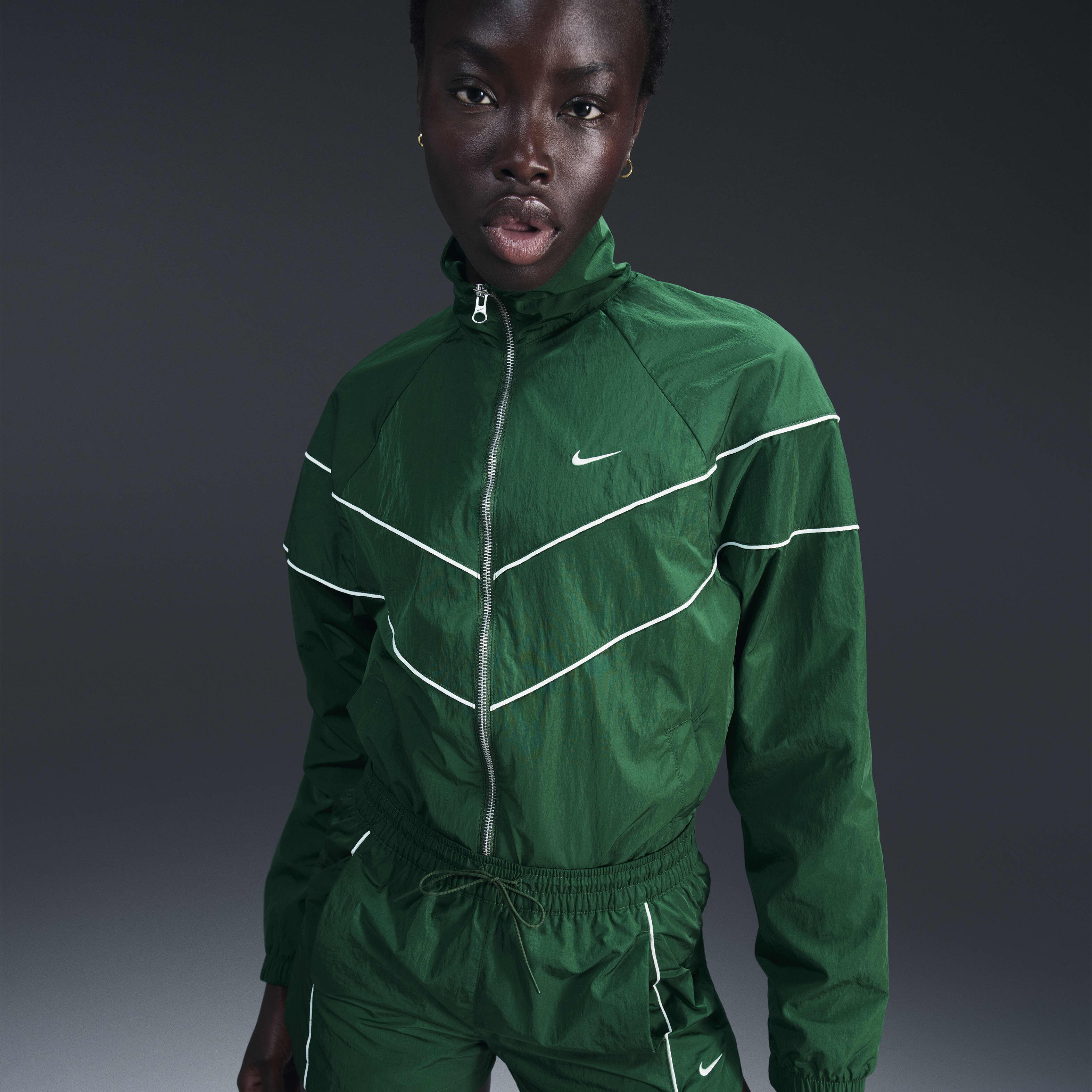 Nike Windrunner image number 0