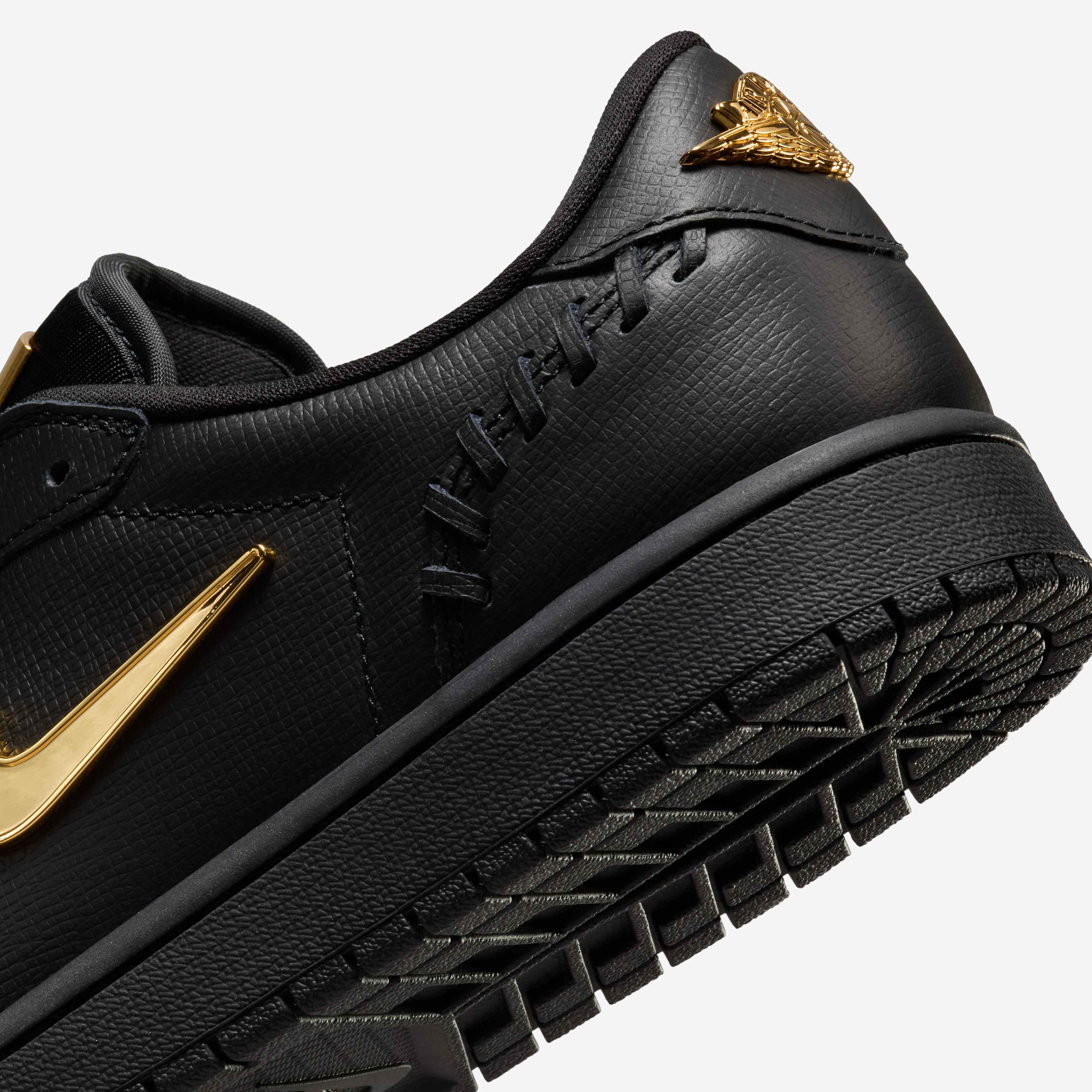 Air Jordan 1 Low Method of Make image number 7