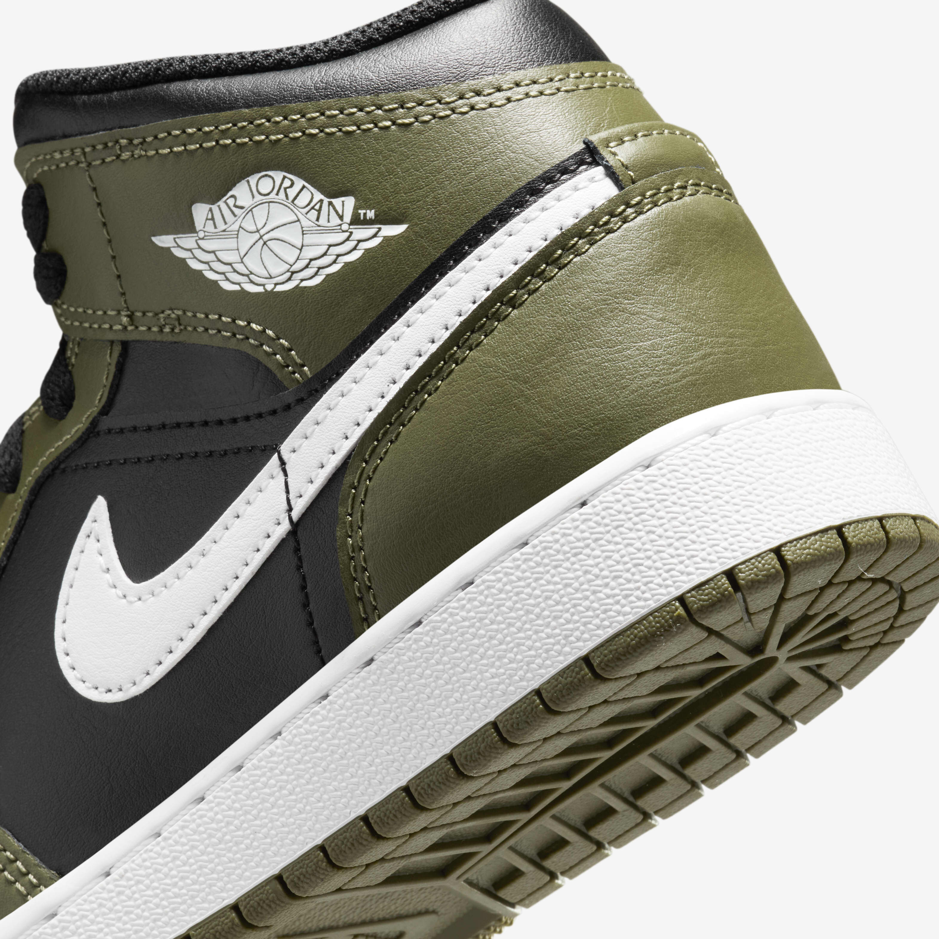 Jordan 1 mid winterized olive outlet