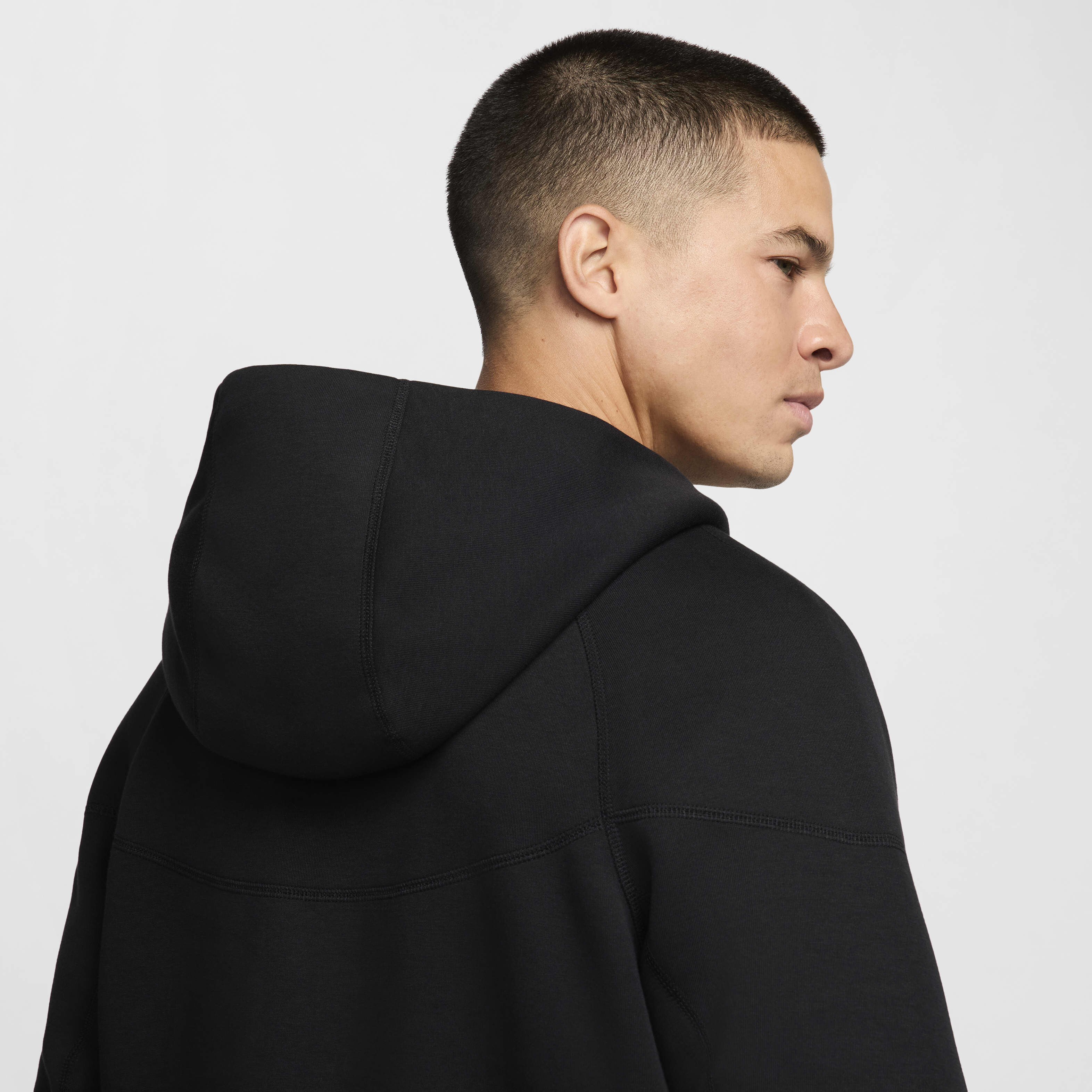 Chelsea F.C. Tech Fleece Windrunner Third image number 10