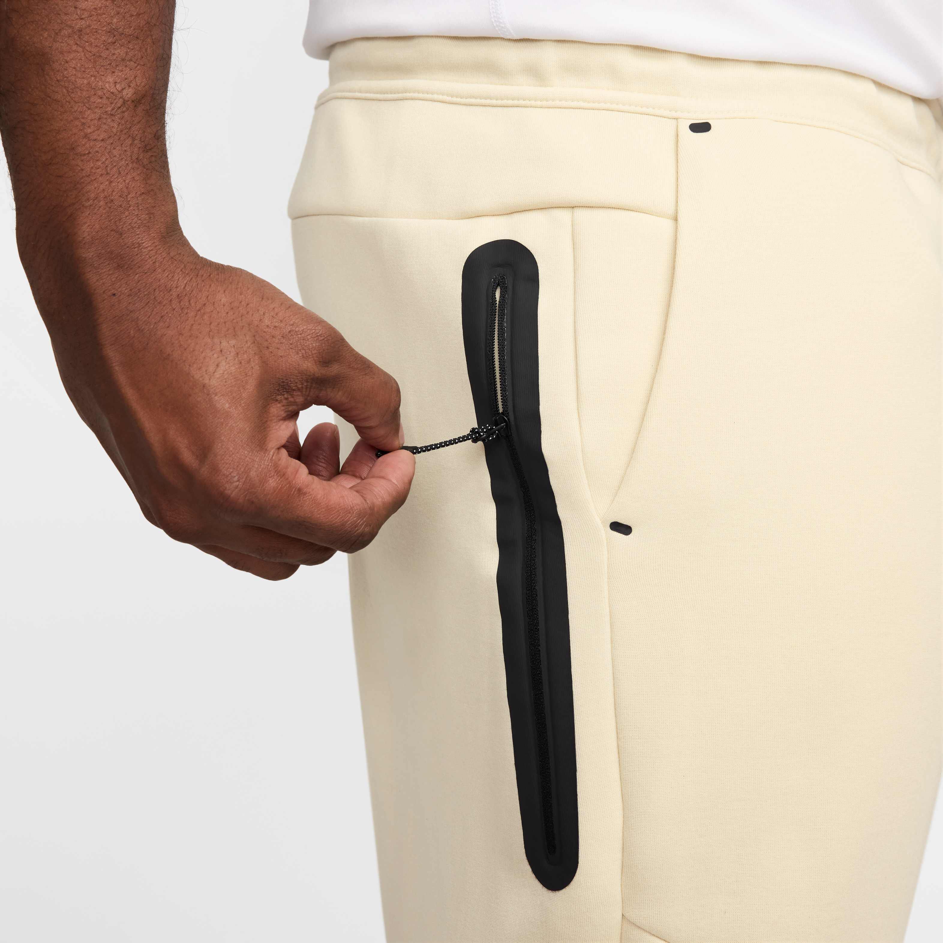 Nike Tech image number 13