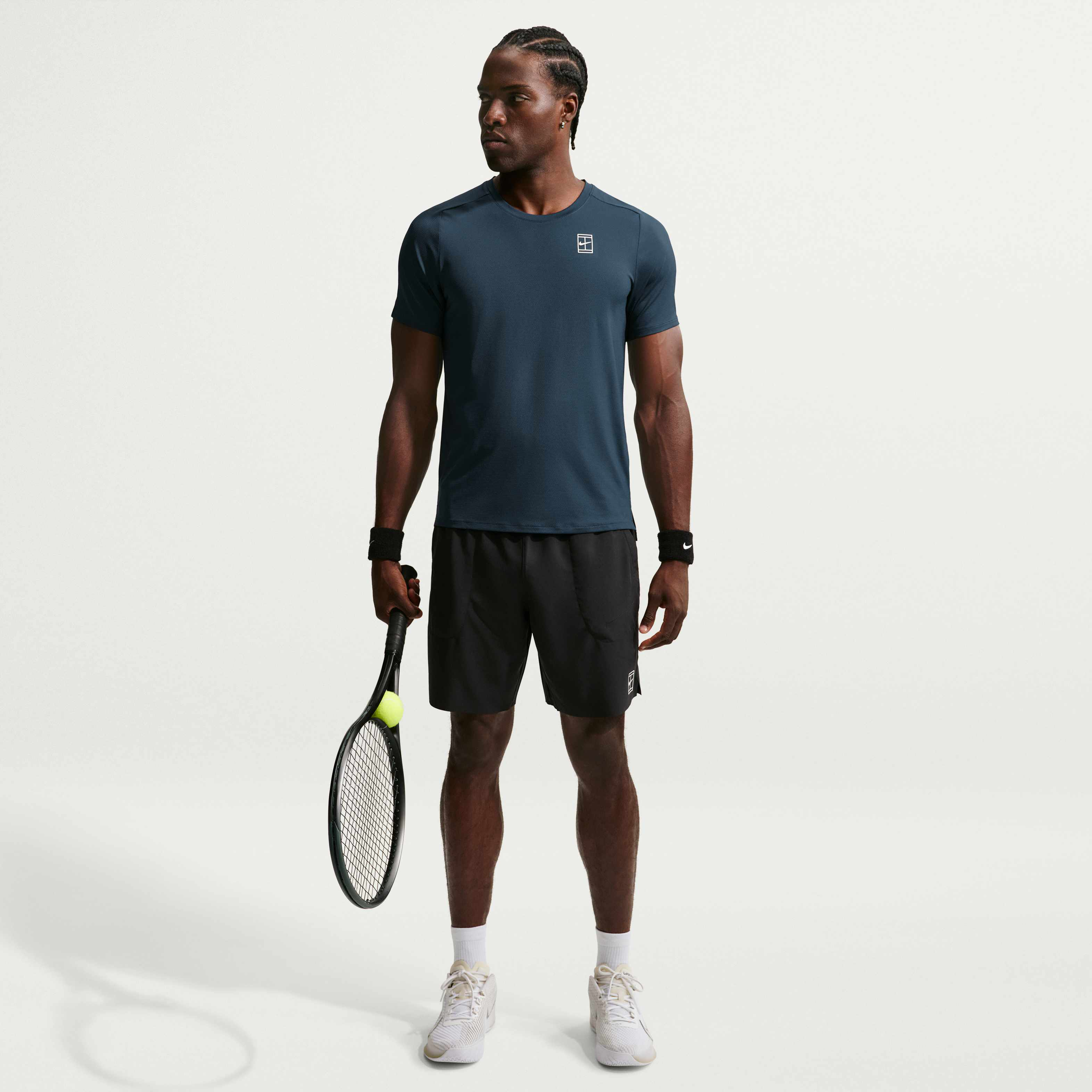 NikeCourt Advantage image number 3
