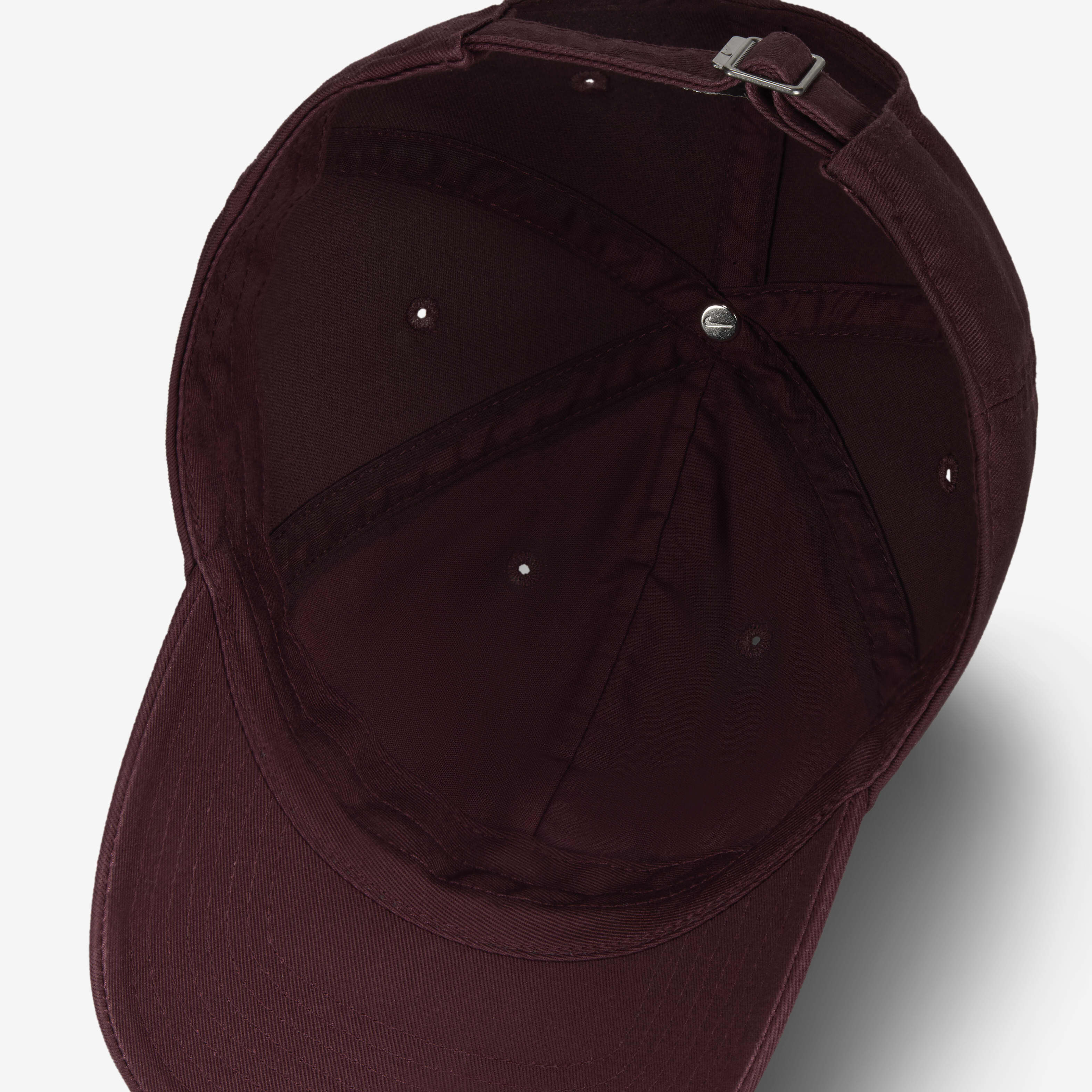 نايكي كلوب image number 4