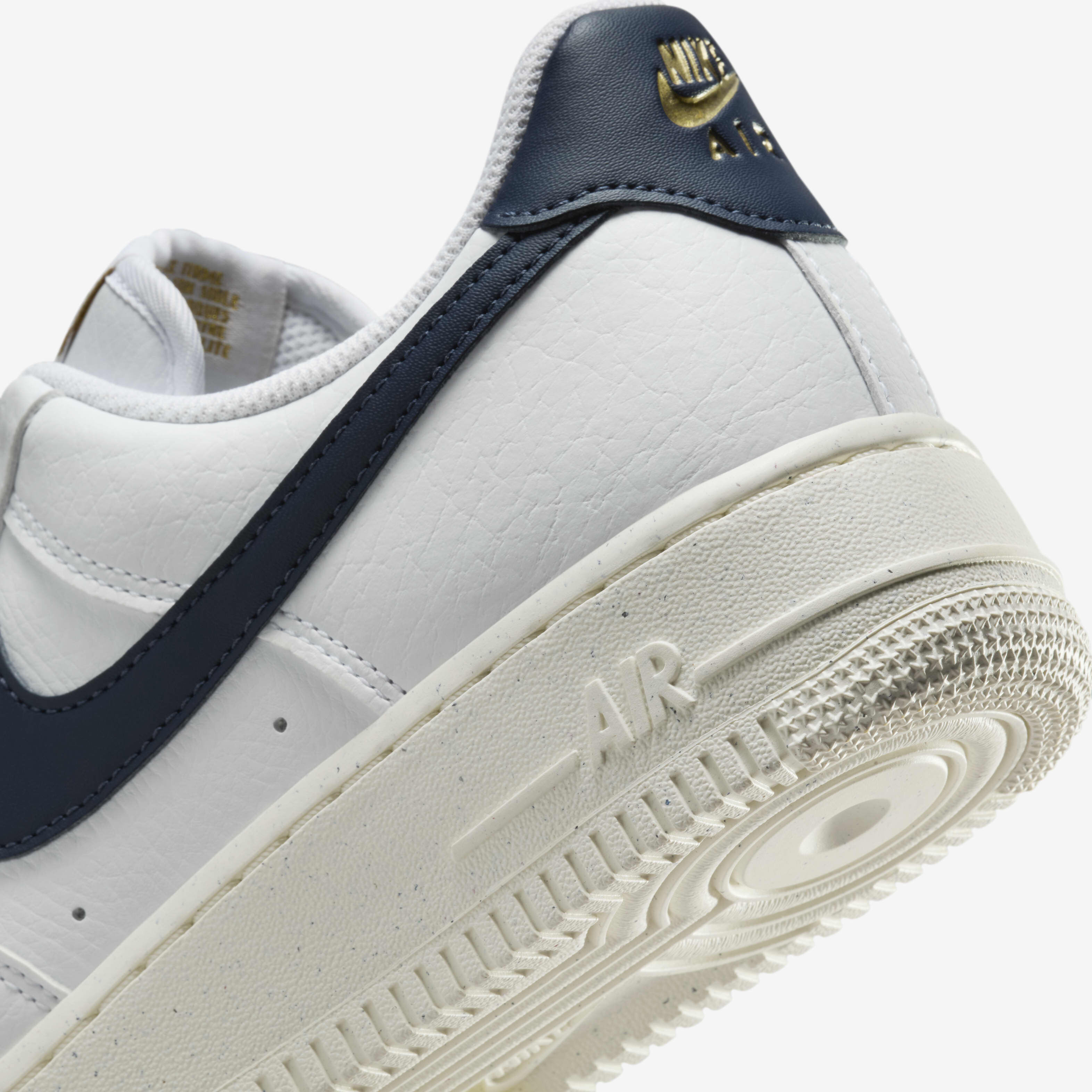 Nike air force 1 7 low white womens store