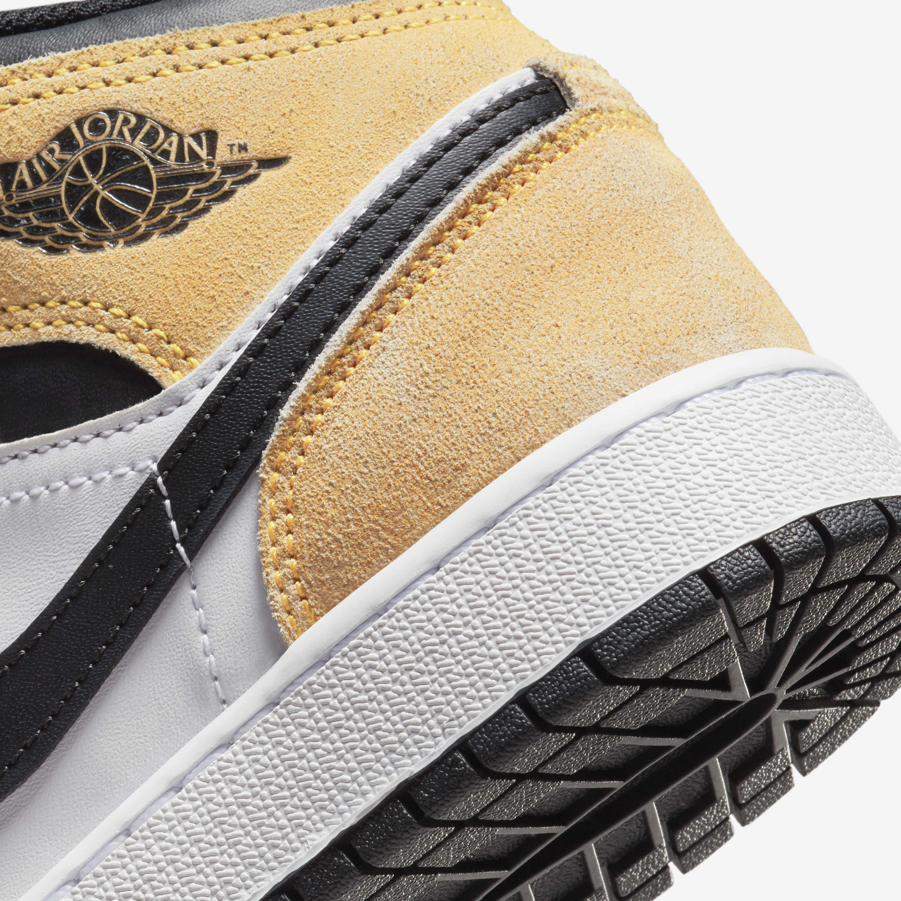 Air Jordan 1 Mid SE image number 7