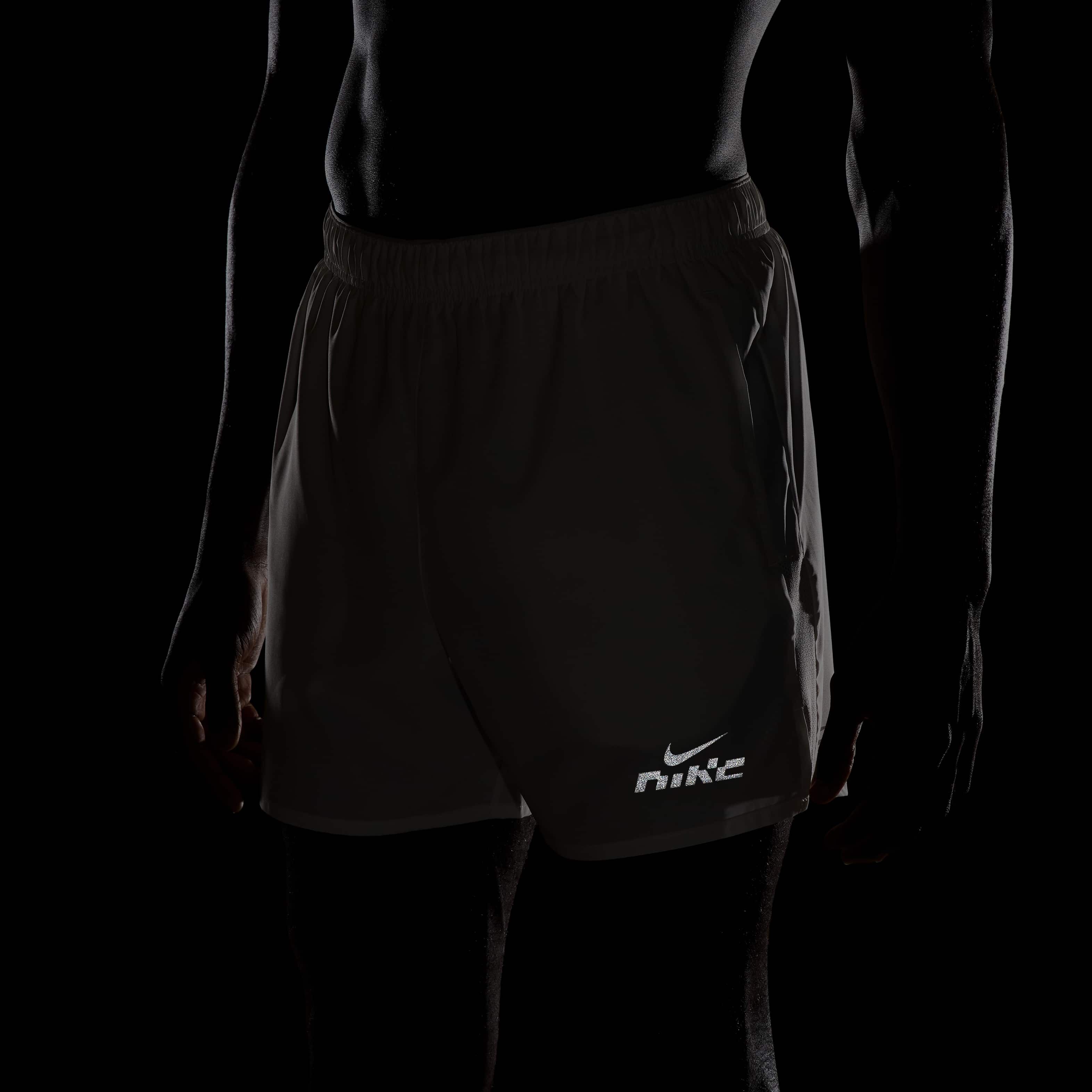 نايكي تشالنجر فلاش image number 8