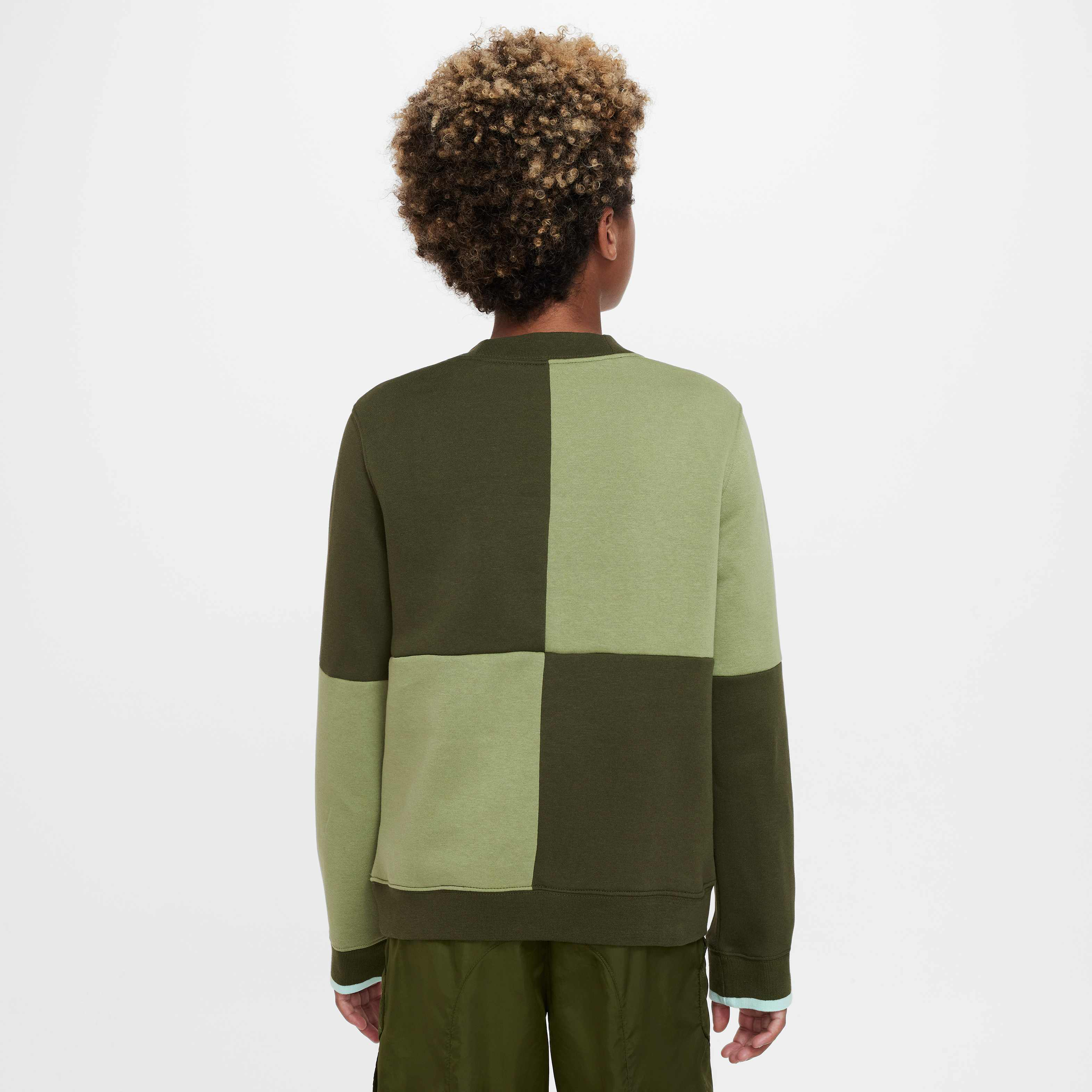 نايكي سبورتسوير image number 1