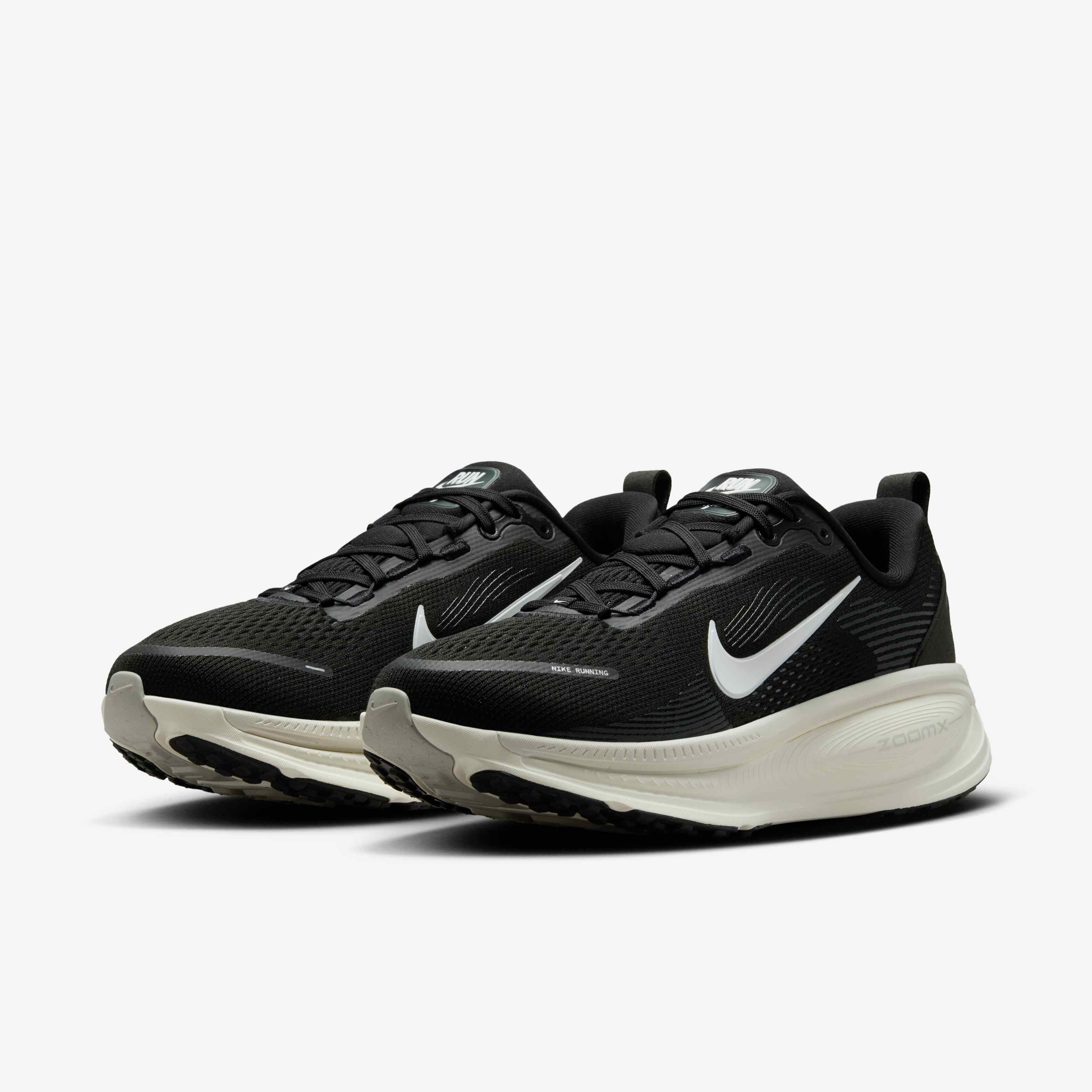 Nike Vomero 18 image number 4
