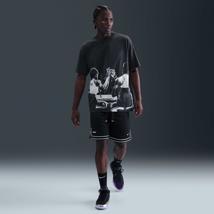 LeBron 'Chosen One' image number 3 LeBron 'Chosen One' image number 3